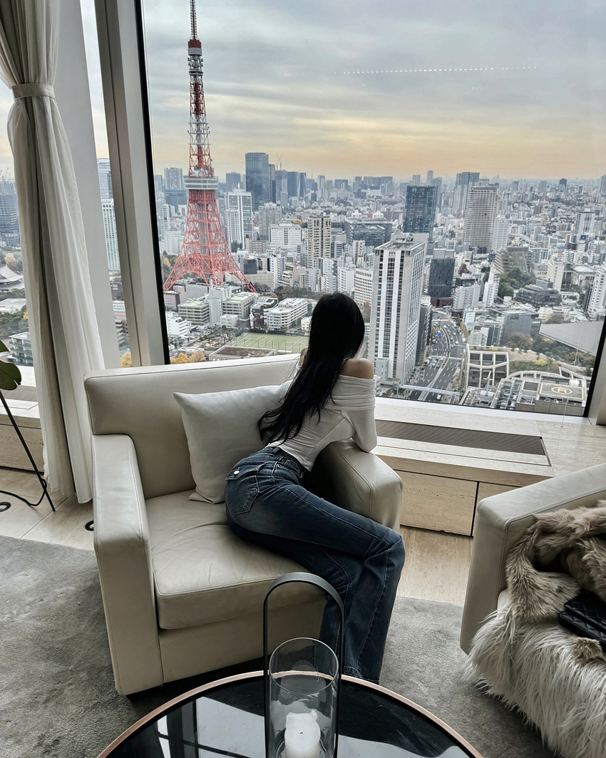 Guse Off-shoulder top(3color)