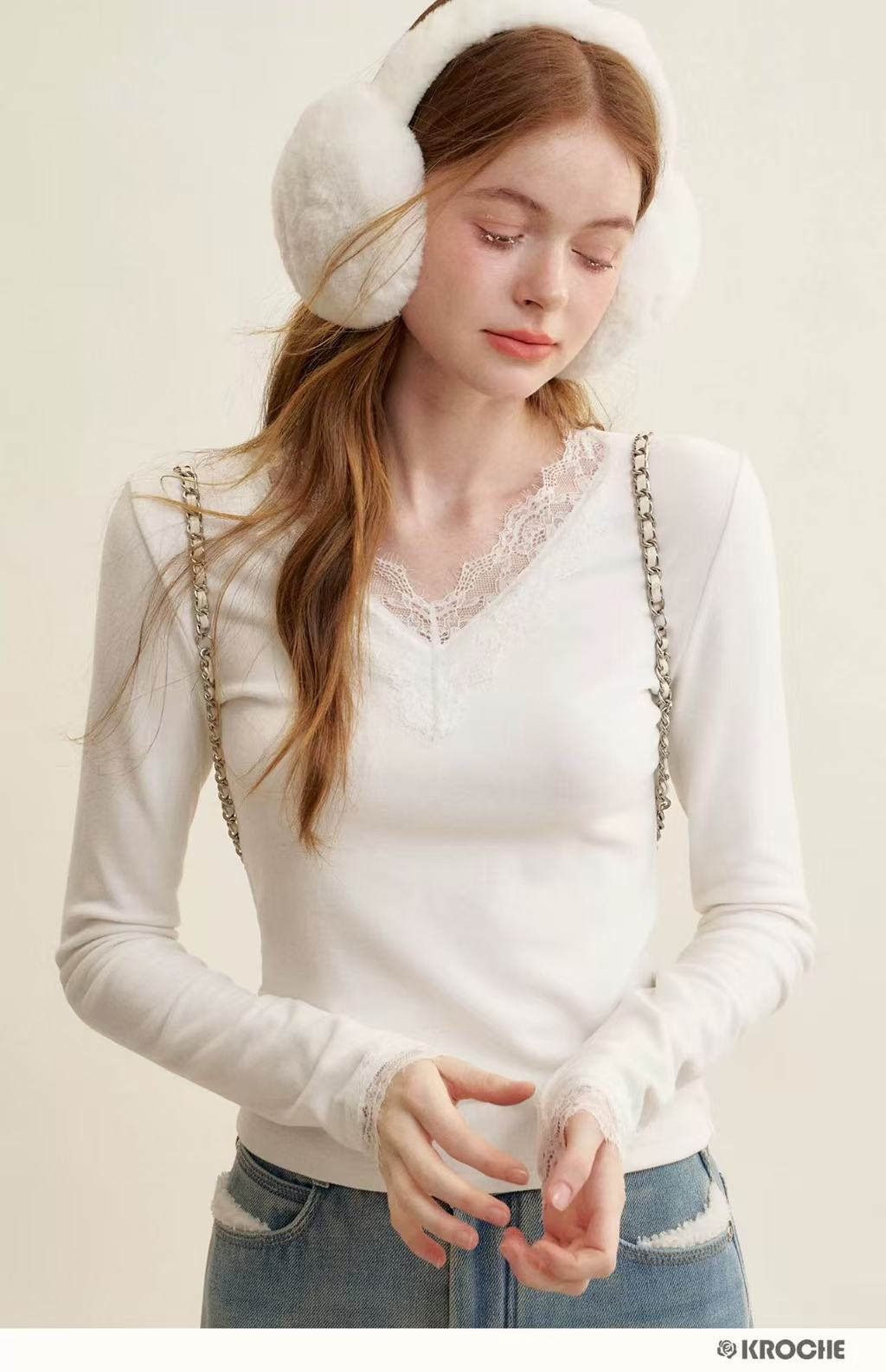 Kroche Lace V-neck base top