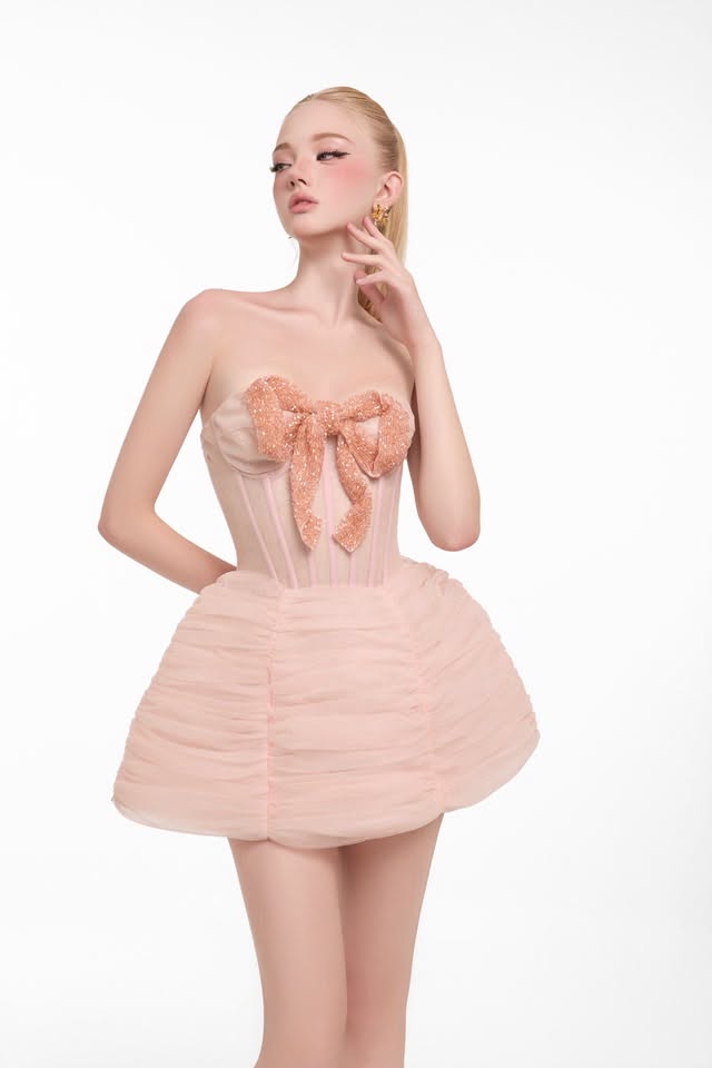 By JENNY ROYALE DRESS (BOW TIE REMOVABLE)