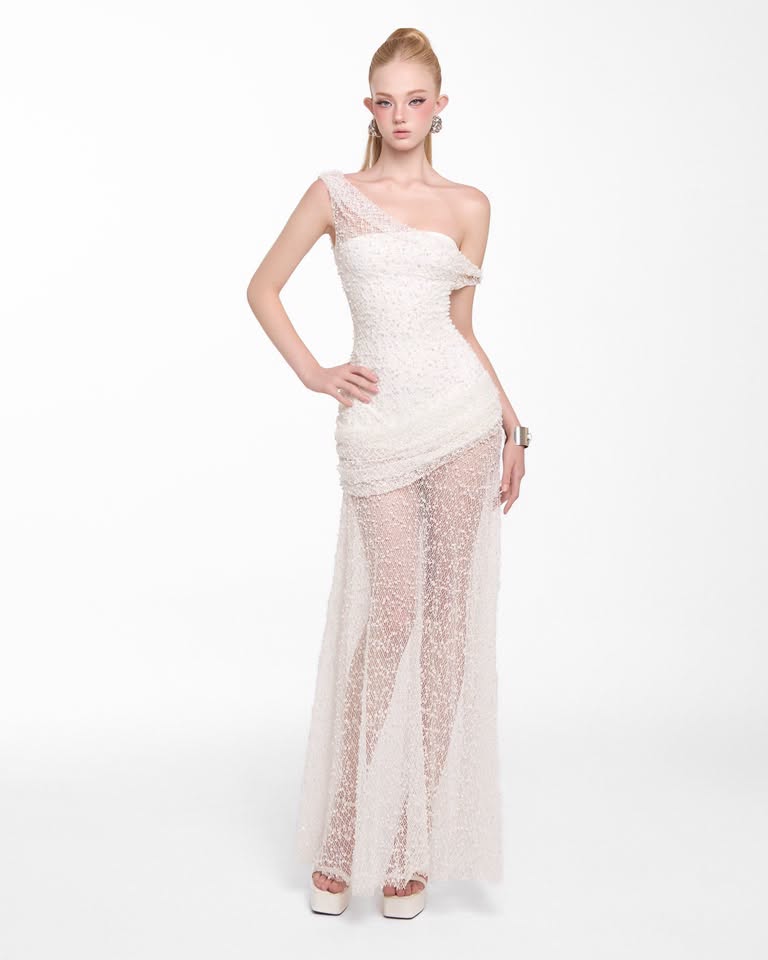 By JENNY ROSALINE DRESS