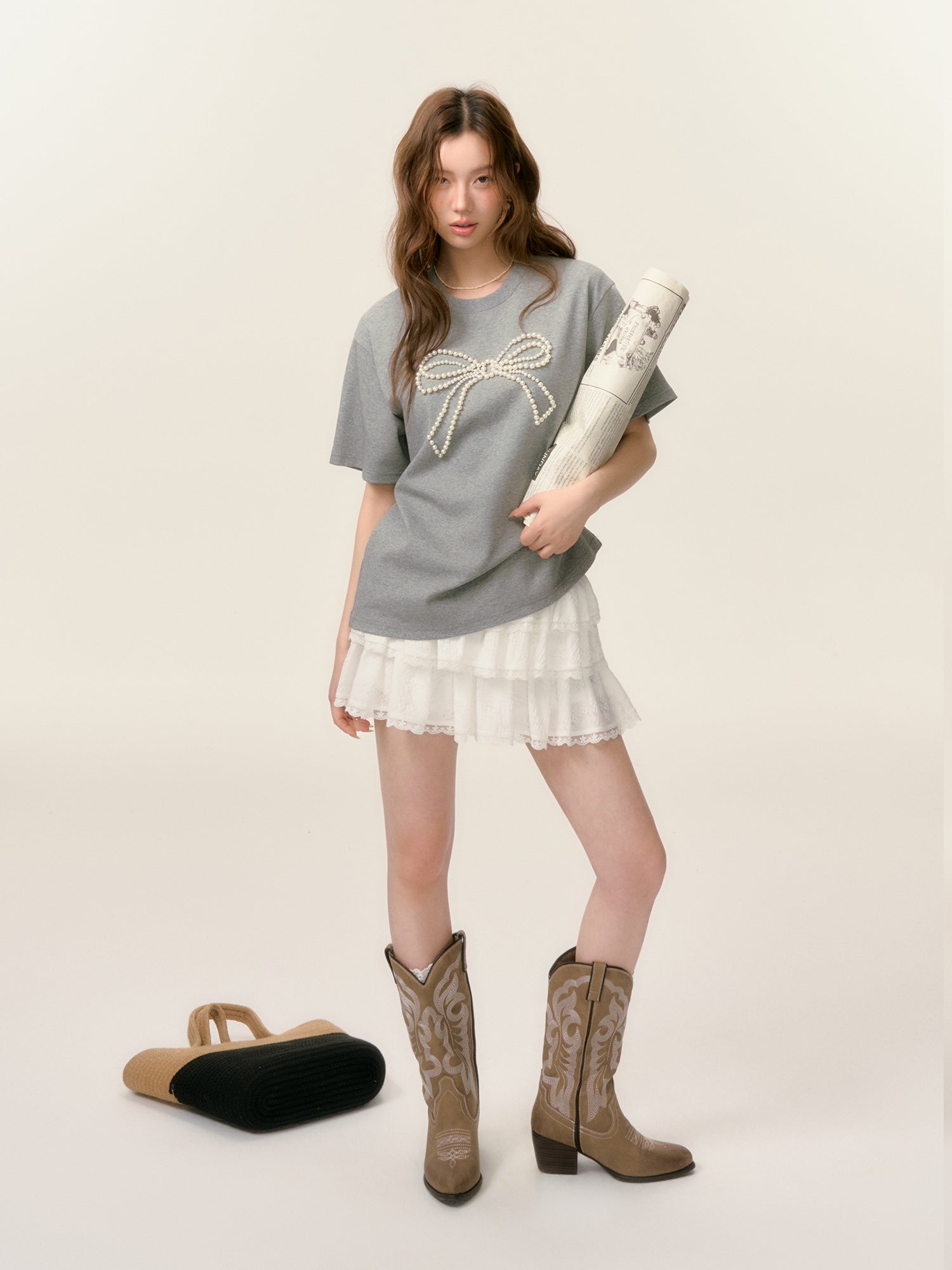 SOMESOWE S2508028 Beaded Bow Short-Sleeve T-Shirt (2color)