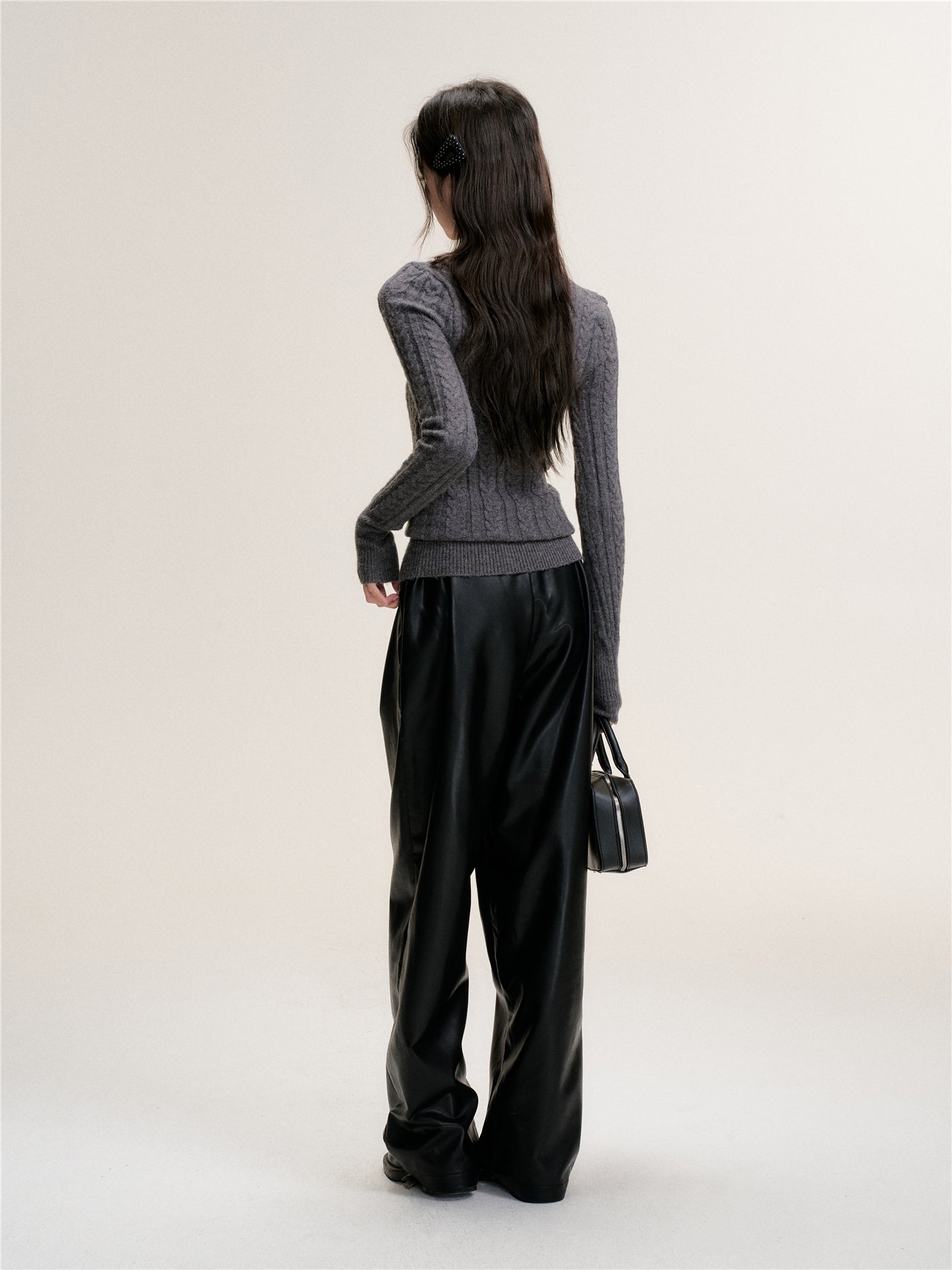 16DEWS 16D25481 Twisted floral texture fake two slim fit base top