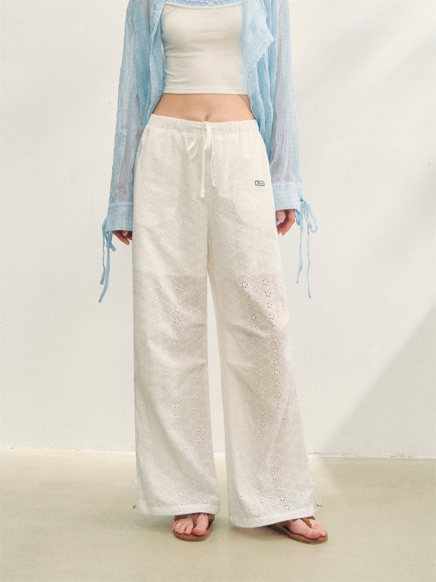 AsGony ASG25281 Flower hollow embroidery strap casual pants