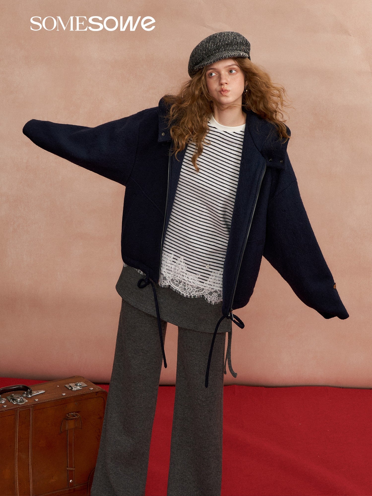 SOMESOWE S2508291 Hooded short wool coat