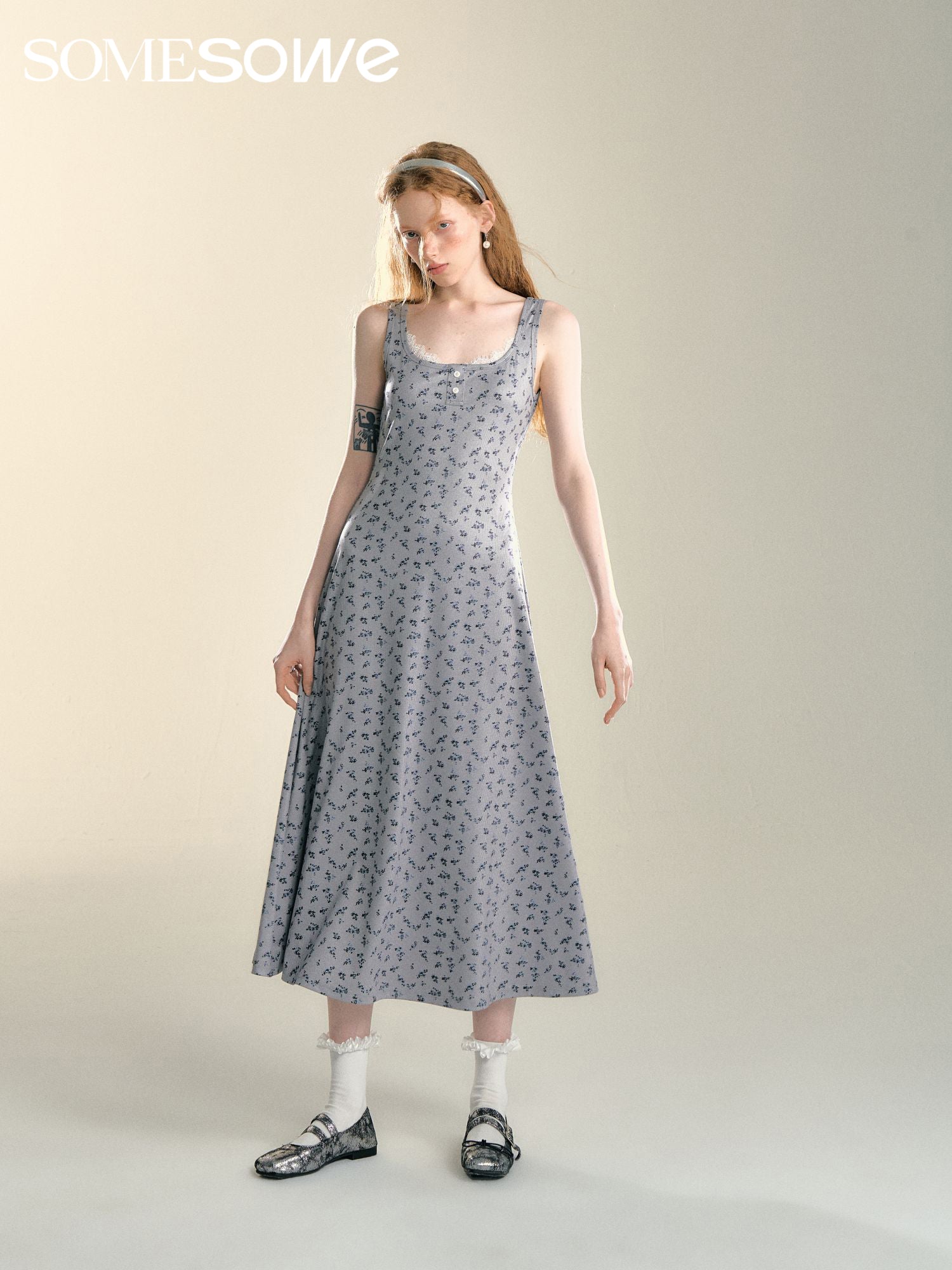 SOMESOWE S2407086 Holiday style vest dress