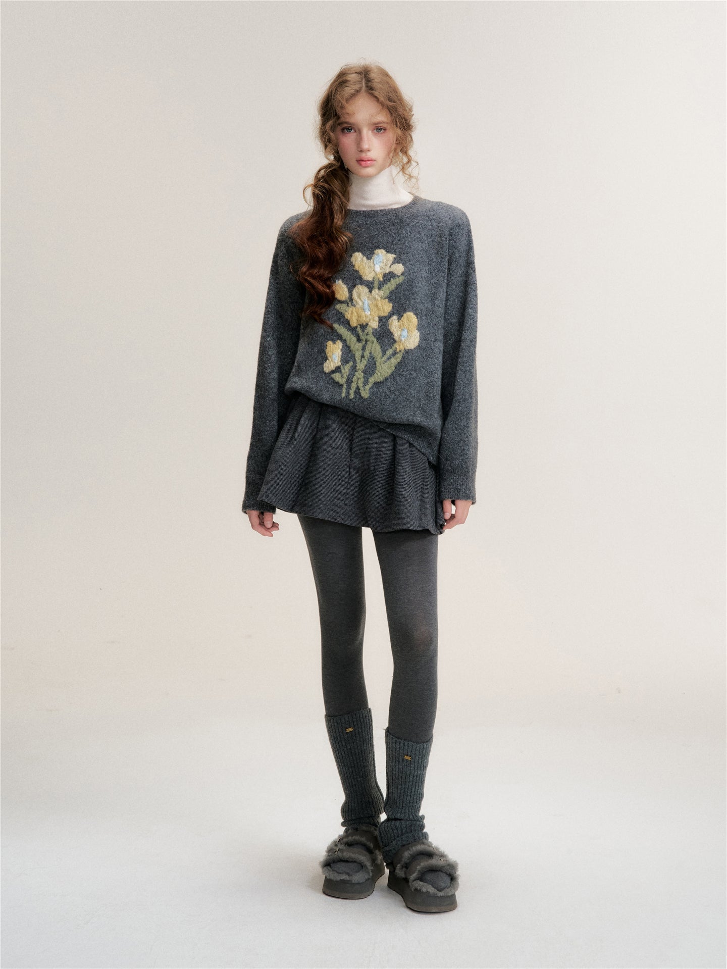 16DEWS 16D25452 3D jacquard contrasting floral pullover sweater