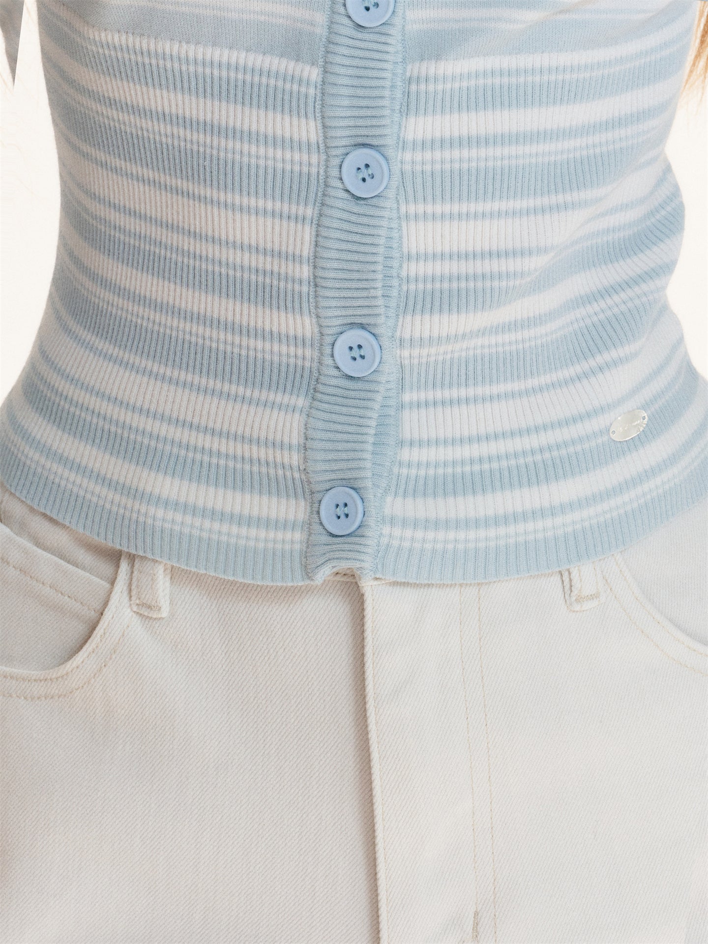 16DEWS 16D25421 Slanted shoulder design striped long sleeved knitted sweater