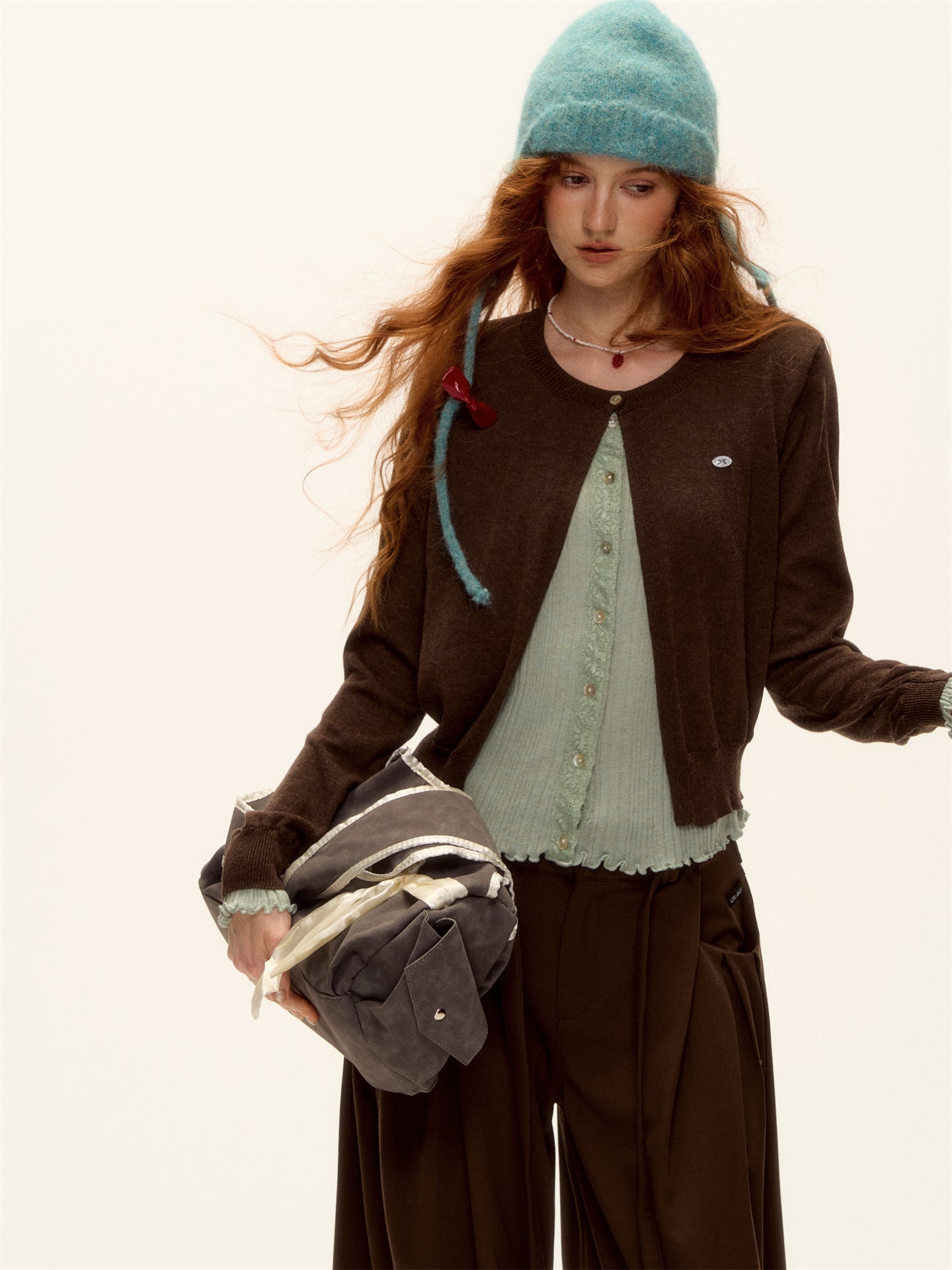 AsGony ASG25409 Contrasting color split knit cardigan