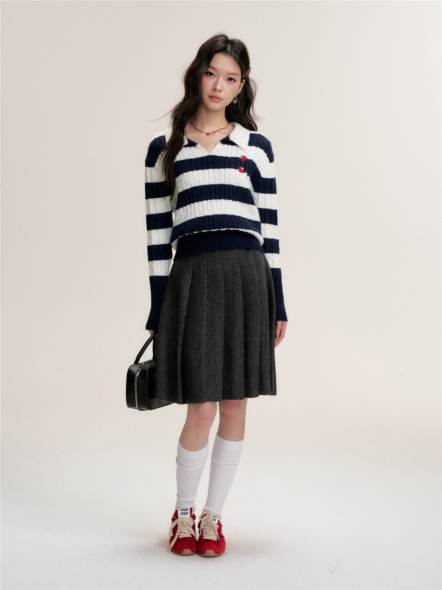 16DEWS 16D25484 Twisted floral texture contrasting pullover knitted sweater