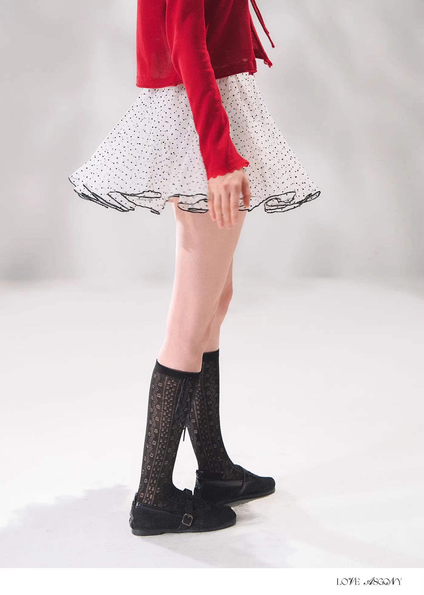 AsGony ASG26054 Polka dot fluffy mesh short skirt