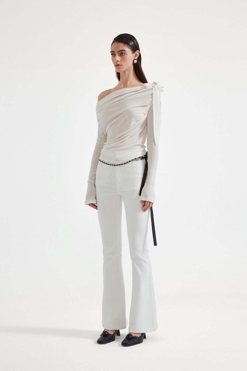 Kingwen White one shoulder pleated waist cinched top