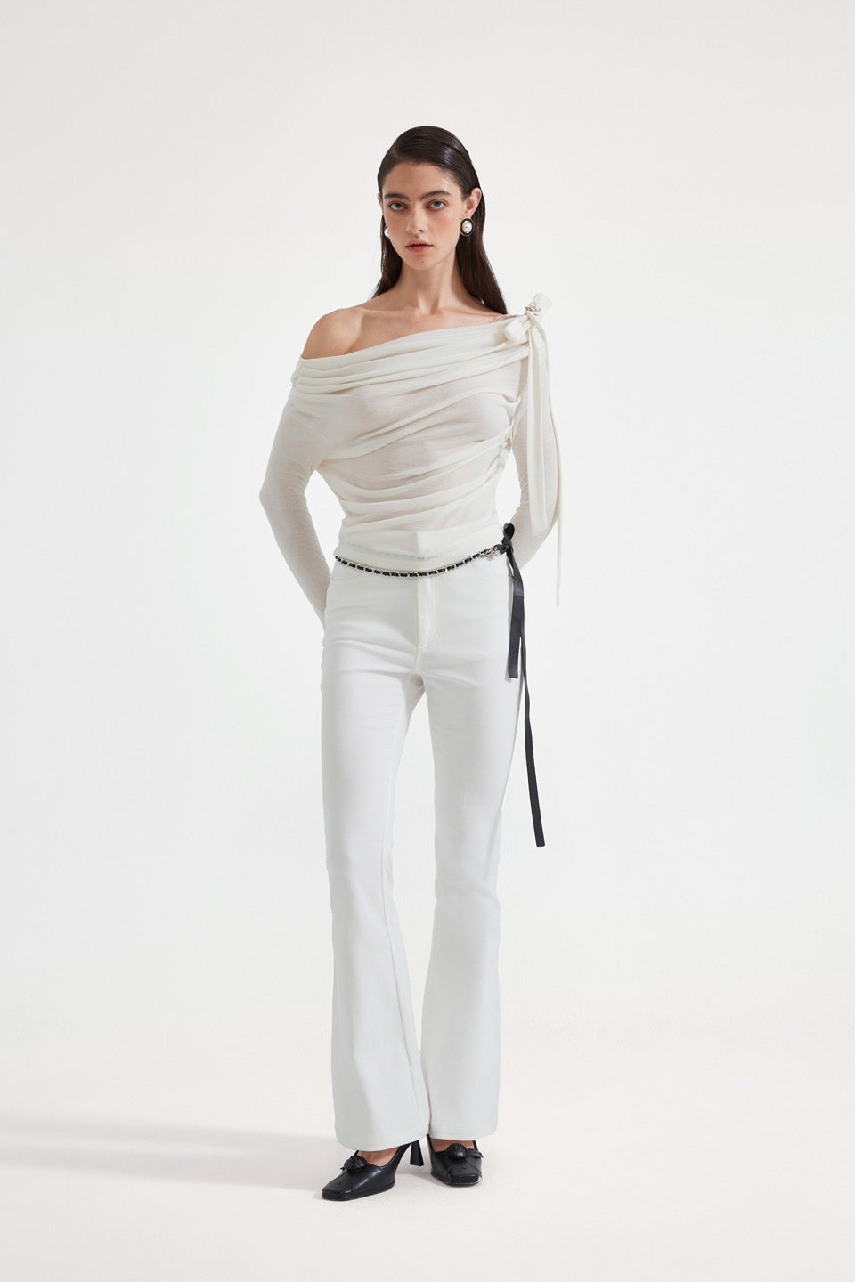 Kingwen White one shoulder pleated waist cinched top