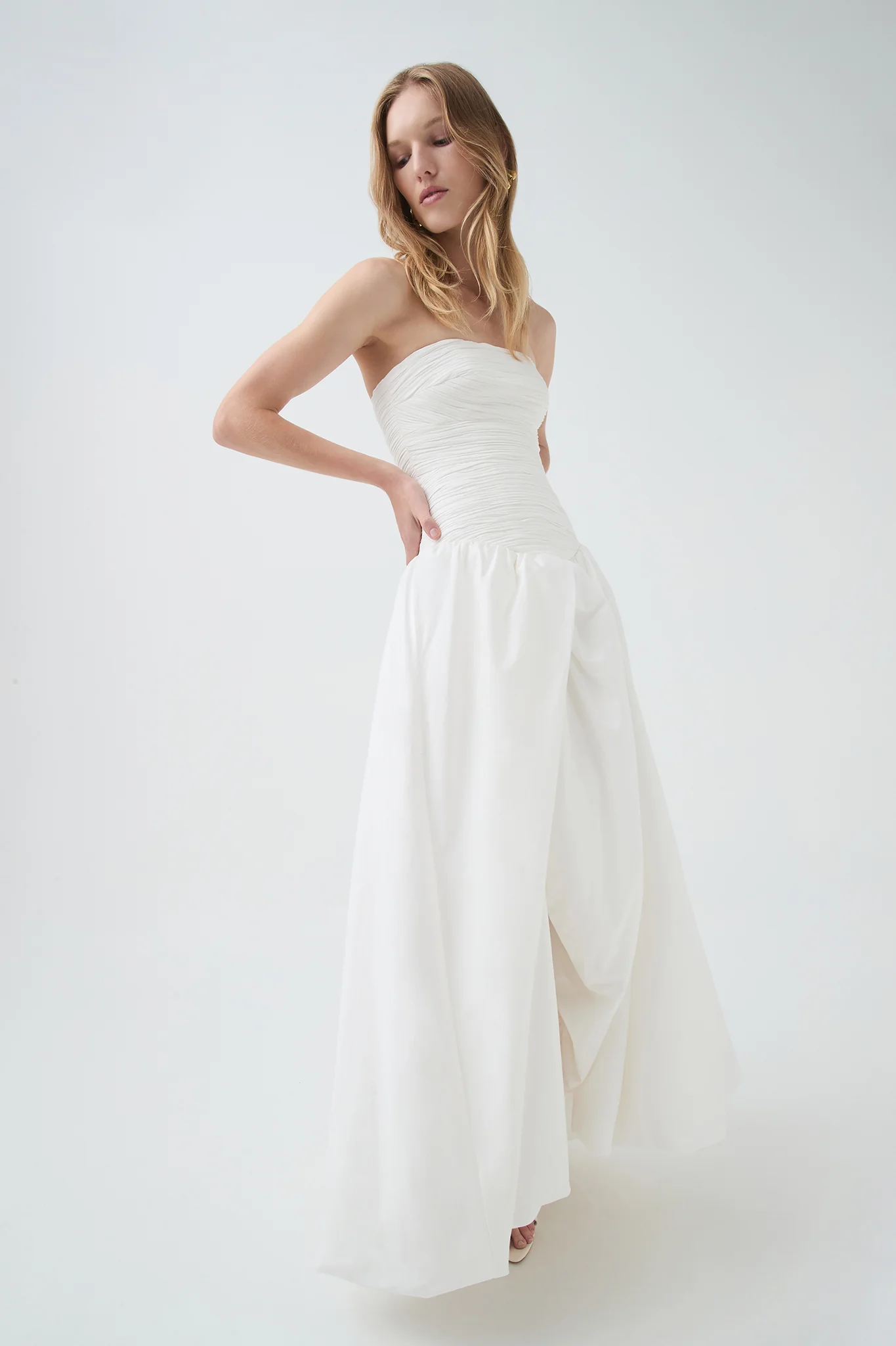 Aje Violette Bubble Hem Maxi Dress(white)