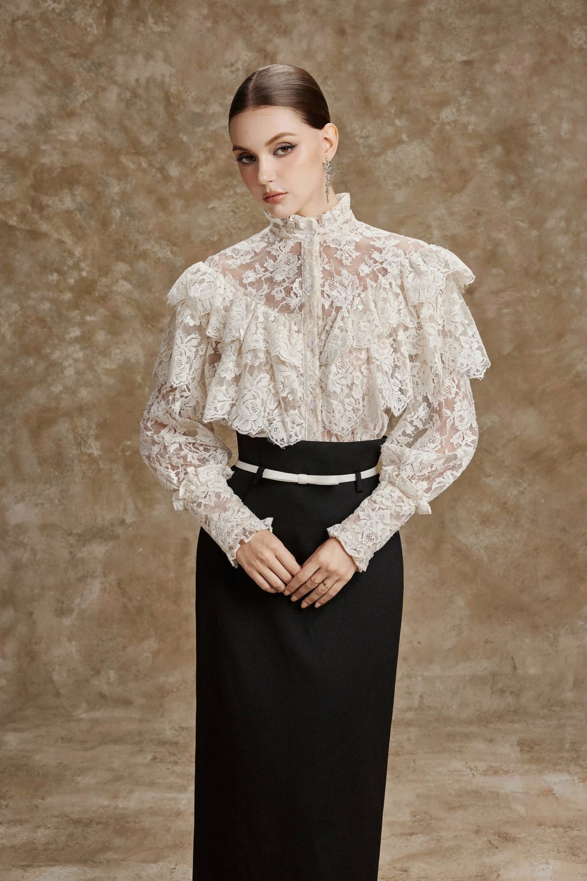 LAMORIS CHARLOTTE TOP & NOIRE SKIRT
