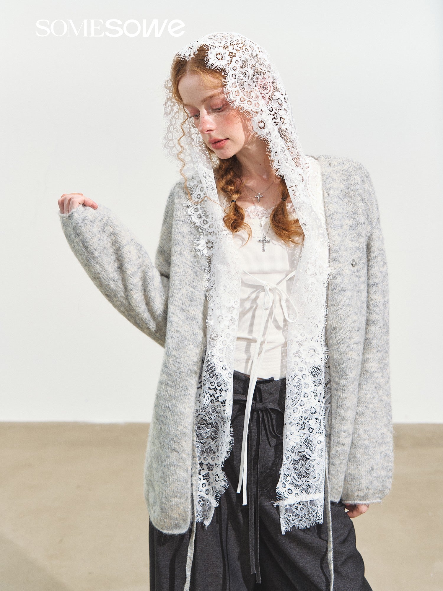 SOMESOWE S2508248 Hooded patchwork lace top