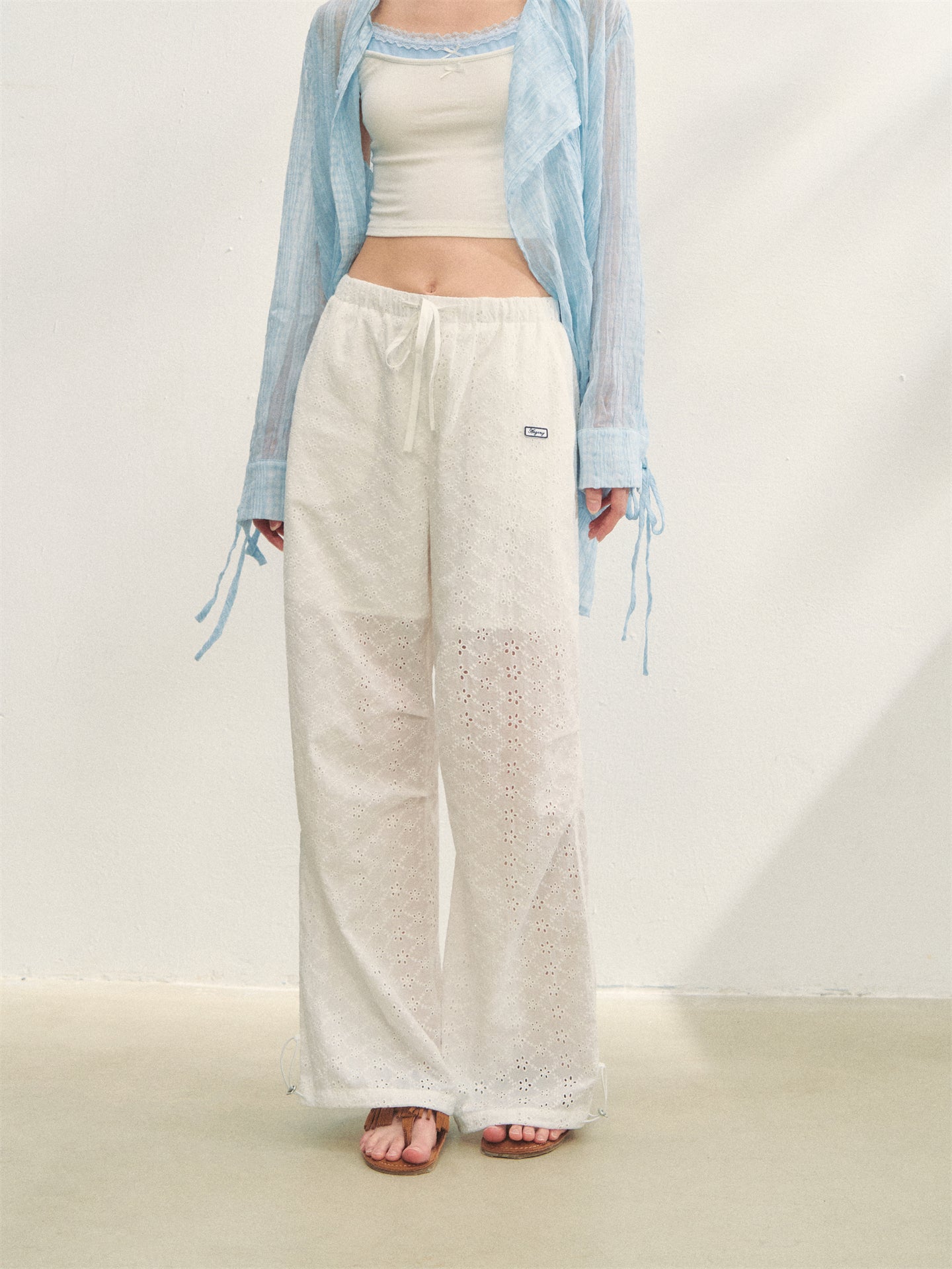 AsGony ASG25281 Flower hollow embroidery strap casual pants