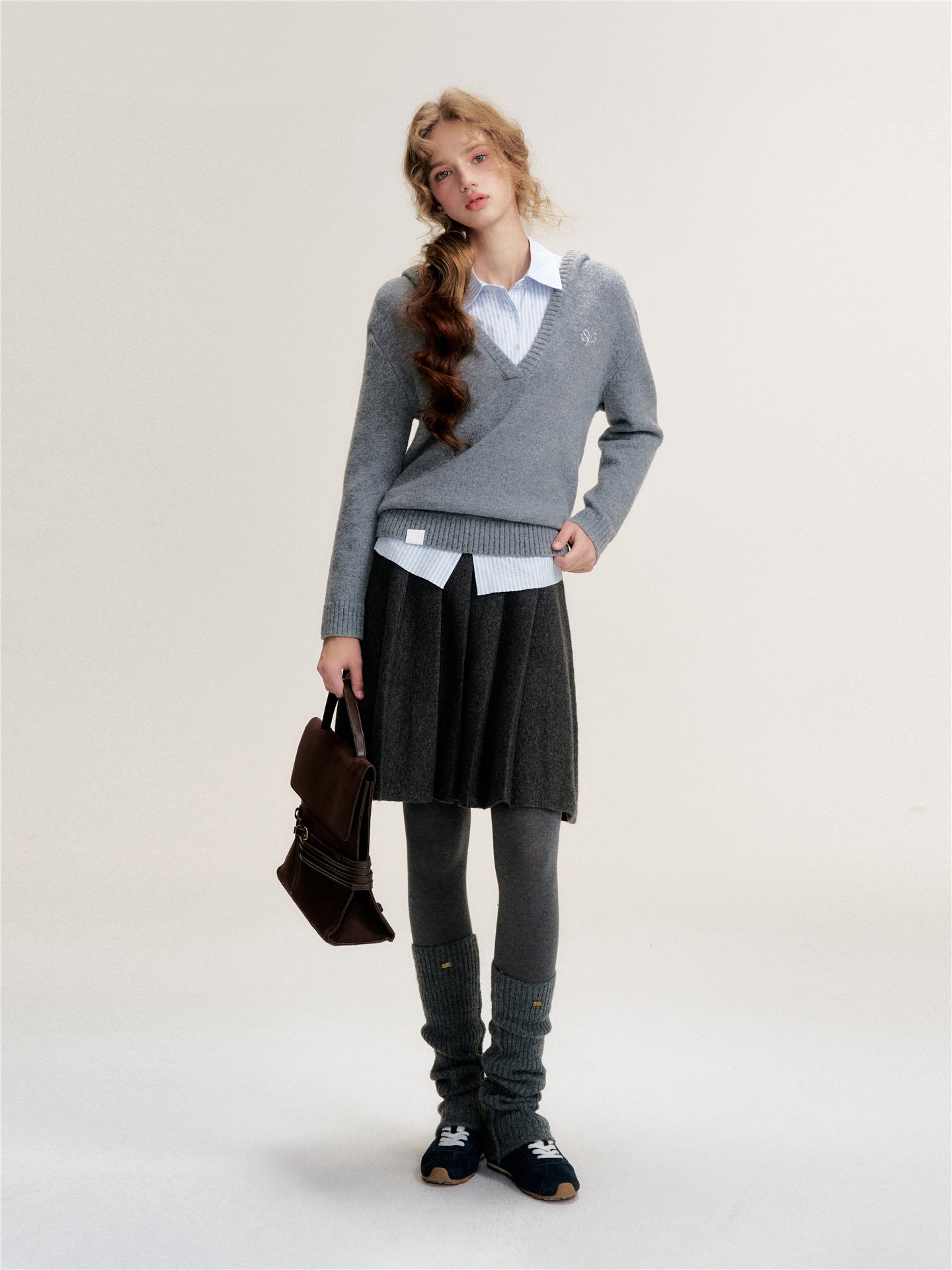 16DEWS 16D25486 Shirt splicing hooded knitted sweater