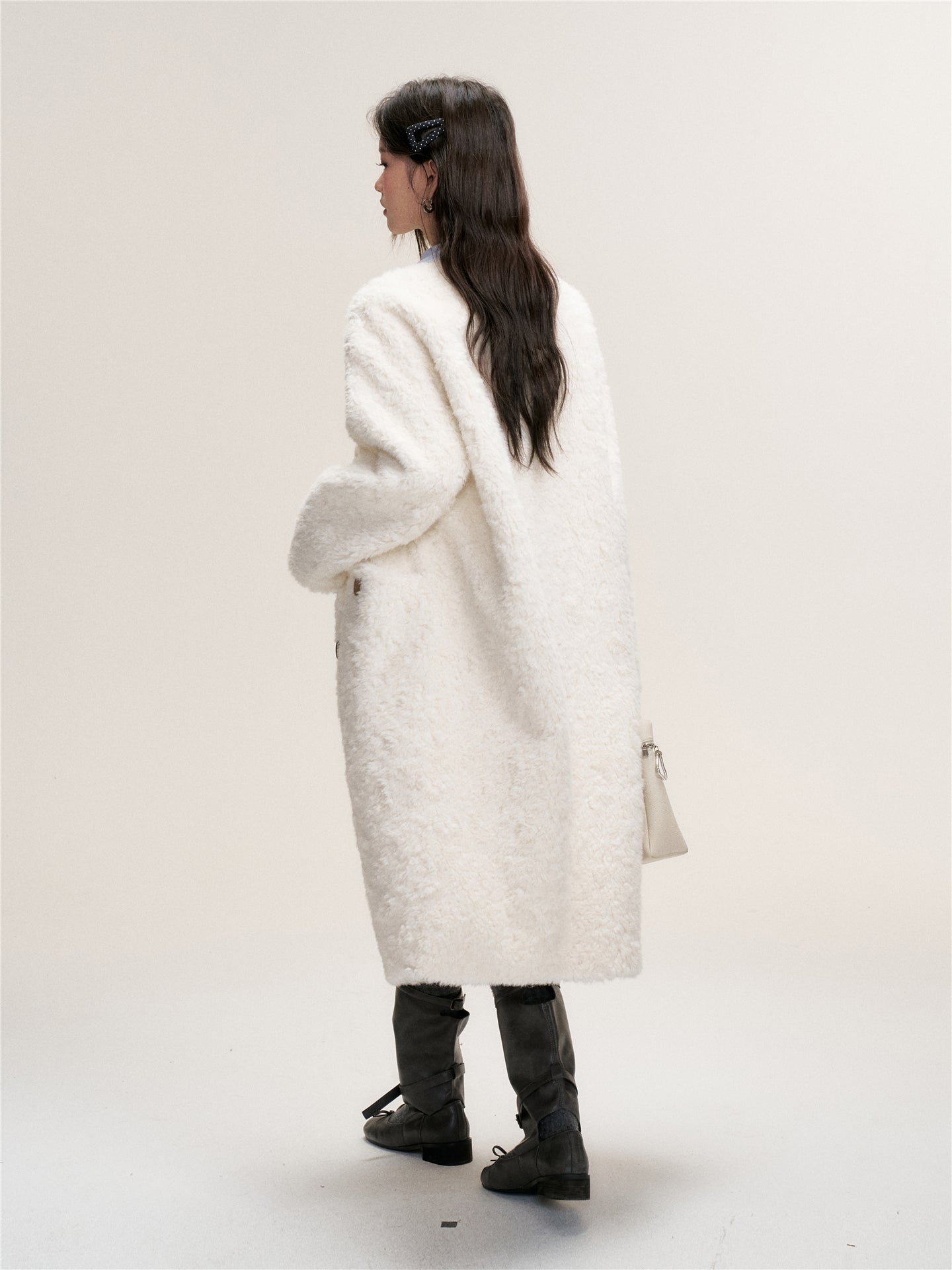 16DEWS 16D25467 Imitation fur integrated lamb wool long jacket (with scarf)