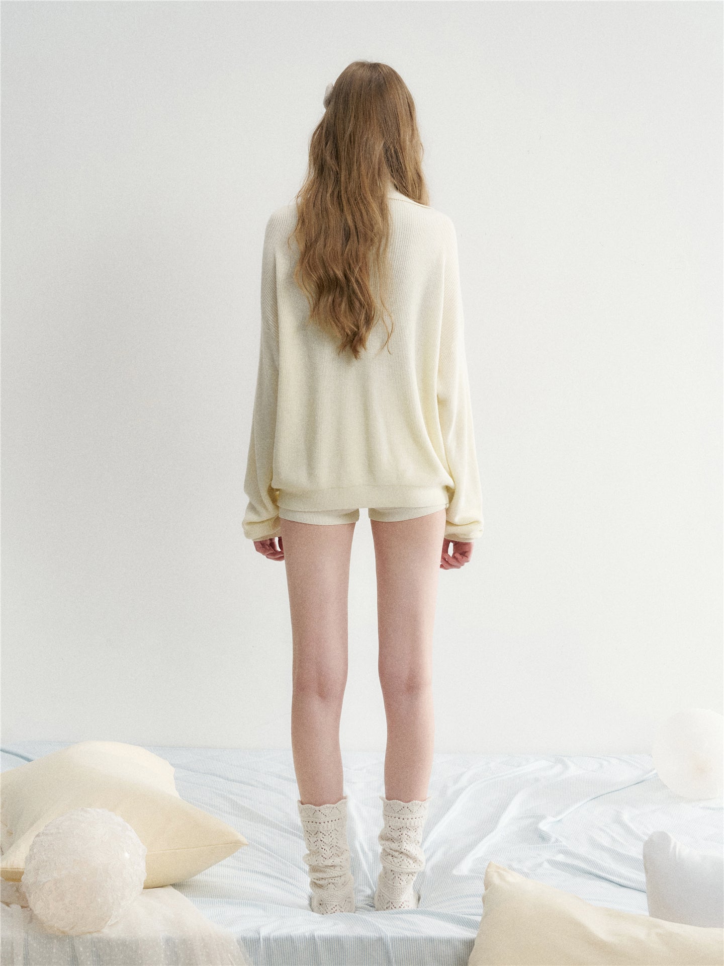 16DEWS 16D26033&16D26034&16D26035 Lazy style knitted vest + V-neck top + shorts