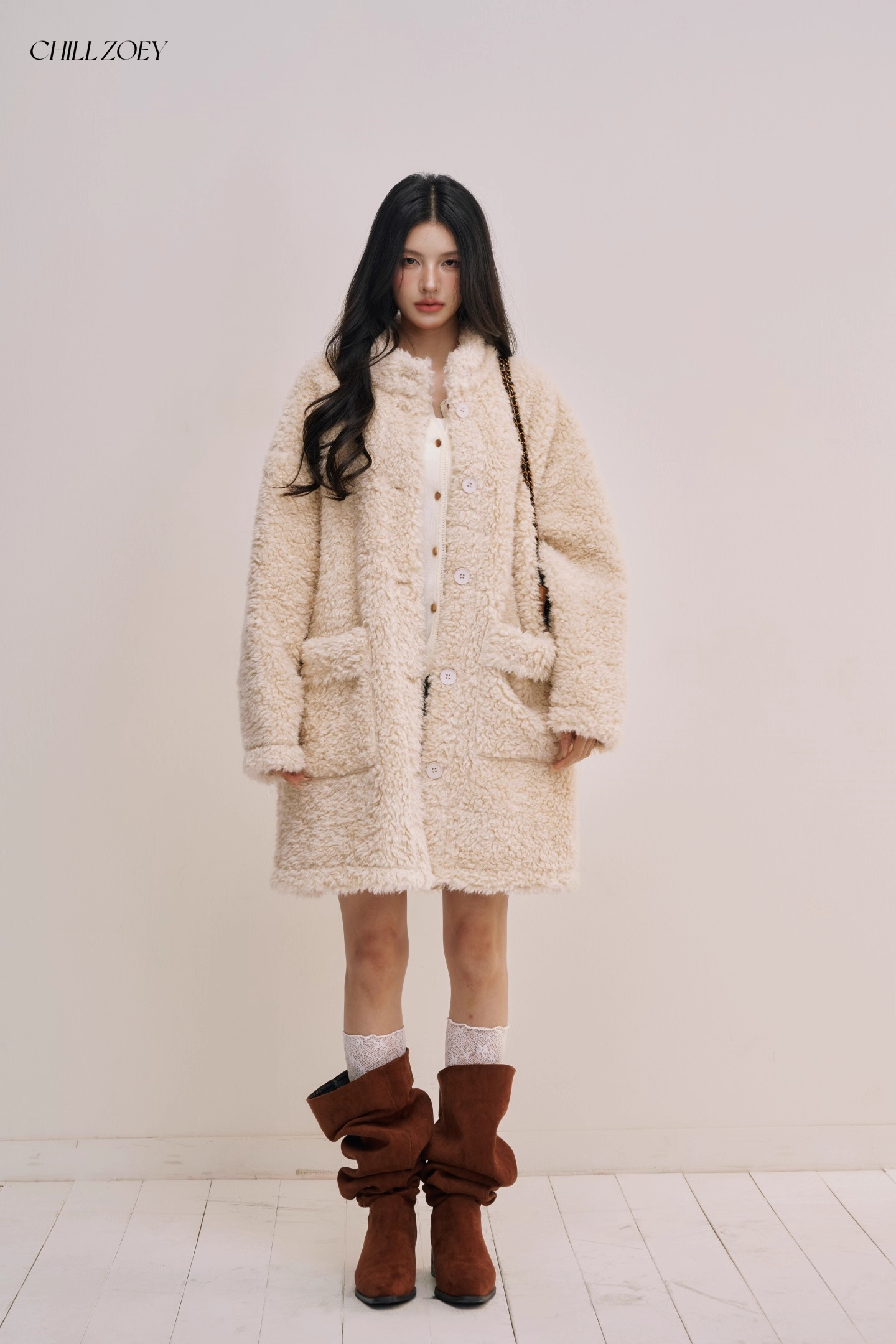 Chill Zoey M690324 Mid-Length Plush Coat(2color)