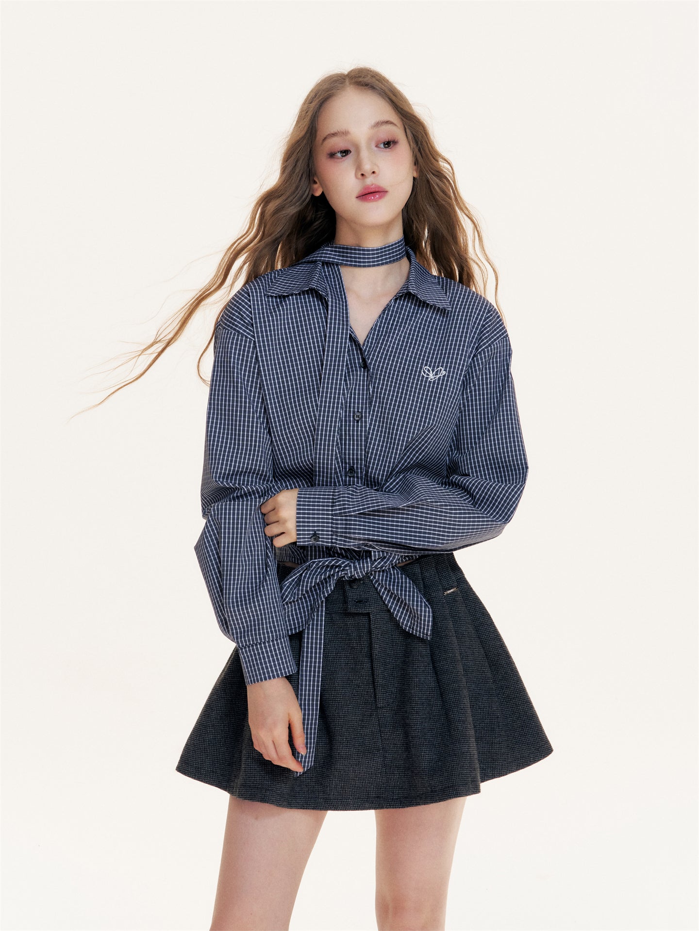 16DEWS 16D25420 Grid V-neck long sleeved shirt (with ribbon)