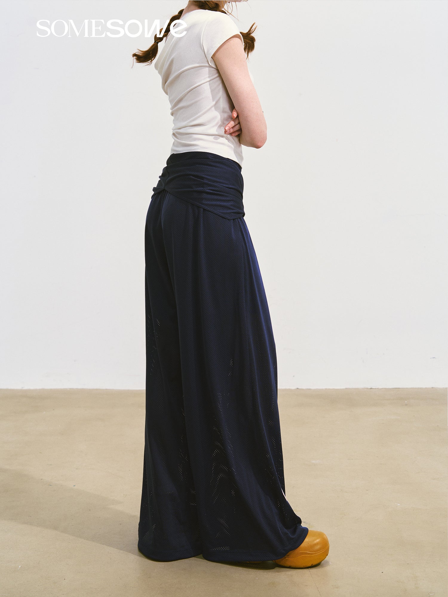 SOMESOWE S2508096 Vacation style lace up pants (2color)