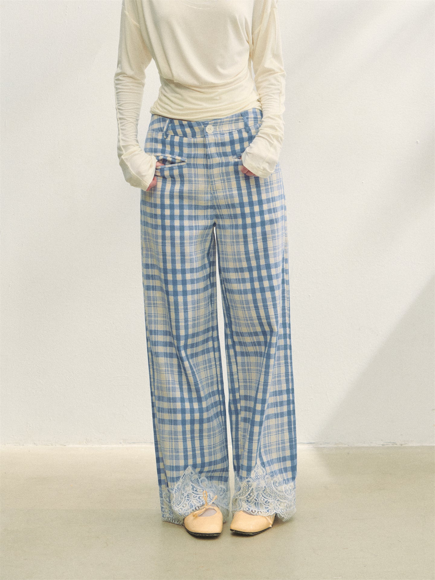 AsGony ASG25283 Plaid patchwork lace casual pants (2color)