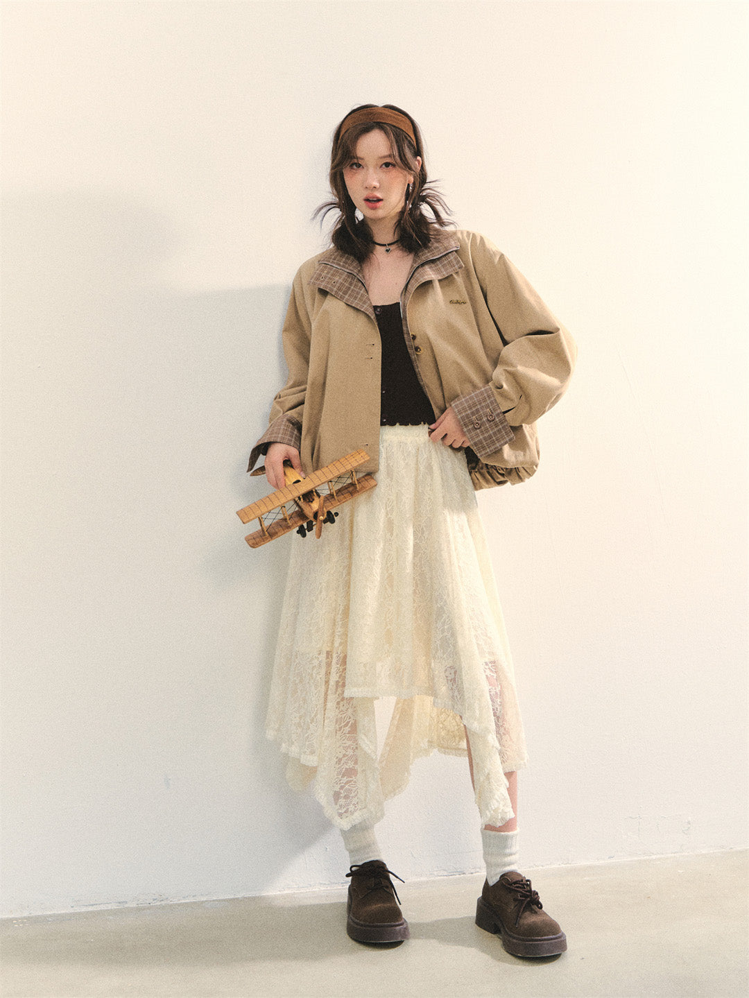 AsGony ASG25348 Beige lace irregular long skirt