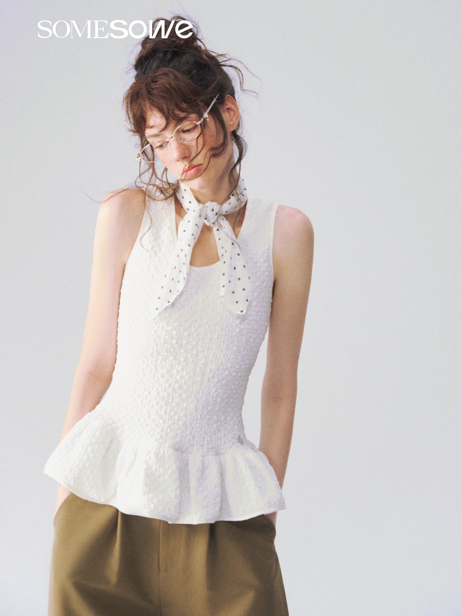 SOMESOWE S2609087 Ruffle sleeveless vest