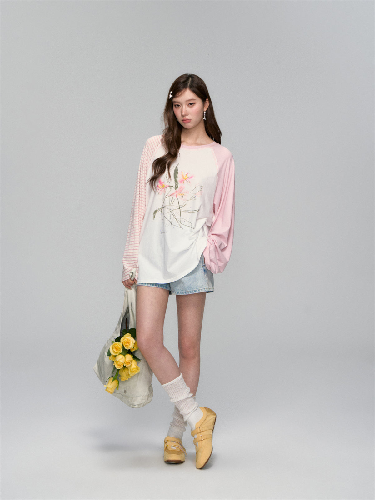 AsGony ASG25120 Color blocked floral print round neck T-shirt