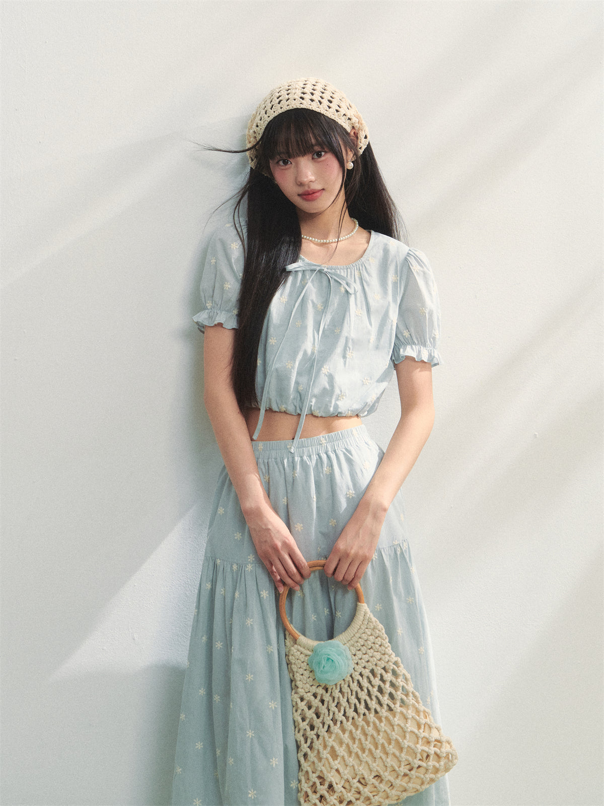 AsGony ASG25193&ASG25194&ASG25195 Flower embroidery lace up bubble sleeve top+vest+skirt