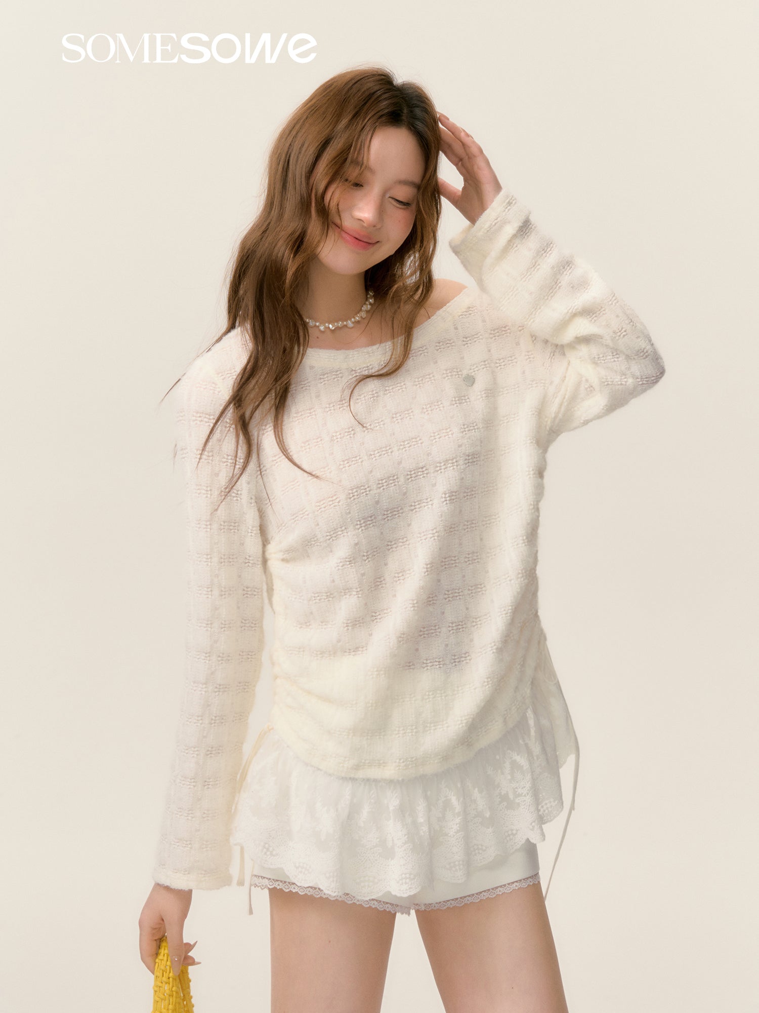 SOMESOWE S2508043 Lace splicing top