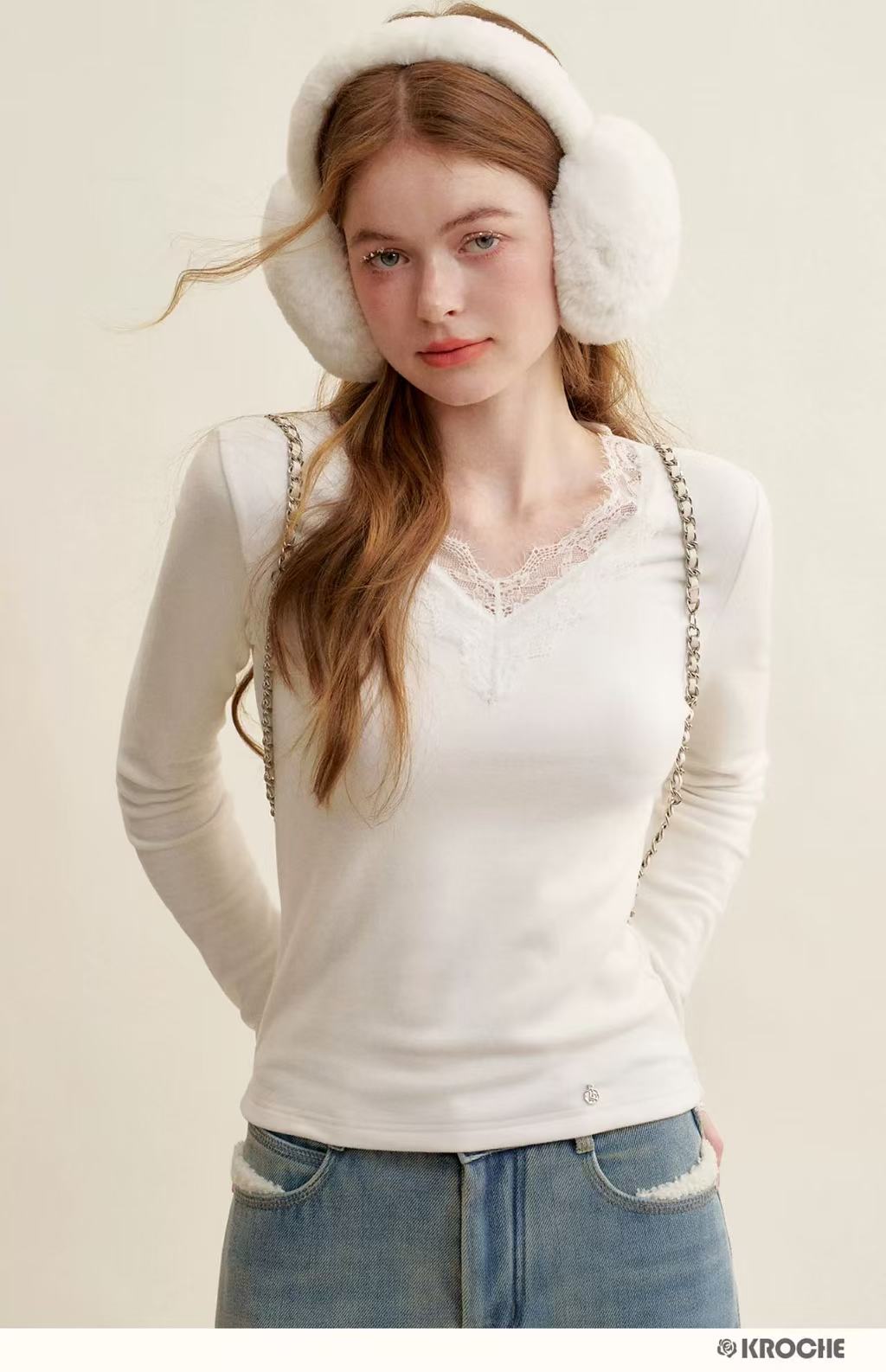 Kroche Lace V-neck base top