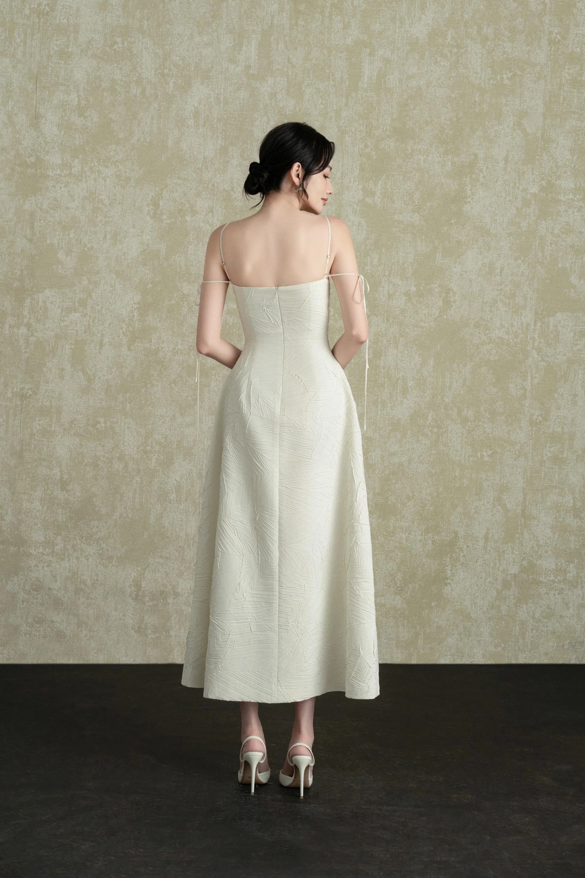 BYDENIO Minsi Wrinkled Midi Dress