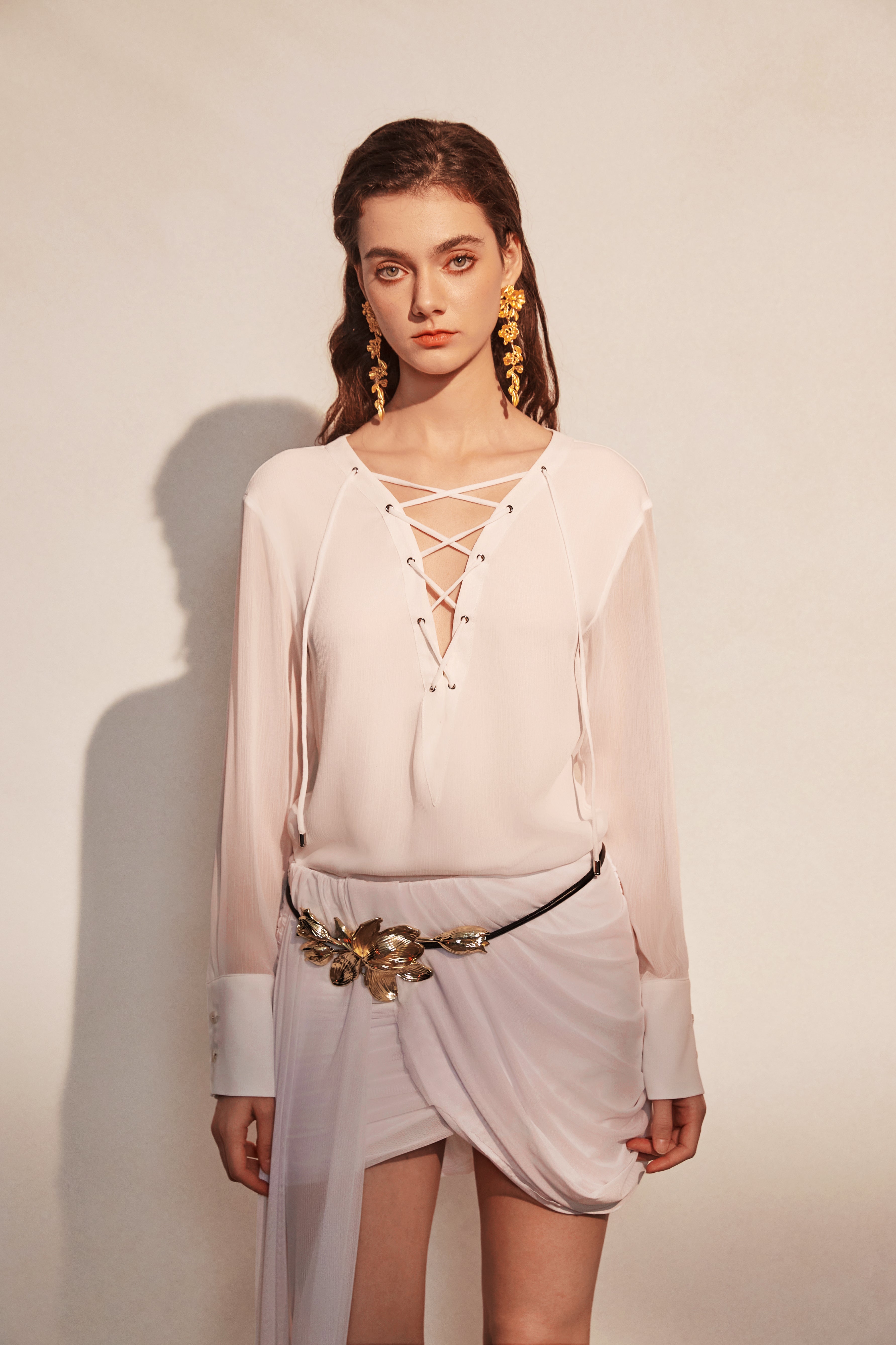 Kingwen White V-neck long sleeved shirt + Pleated ribbon skirt set (seperate)