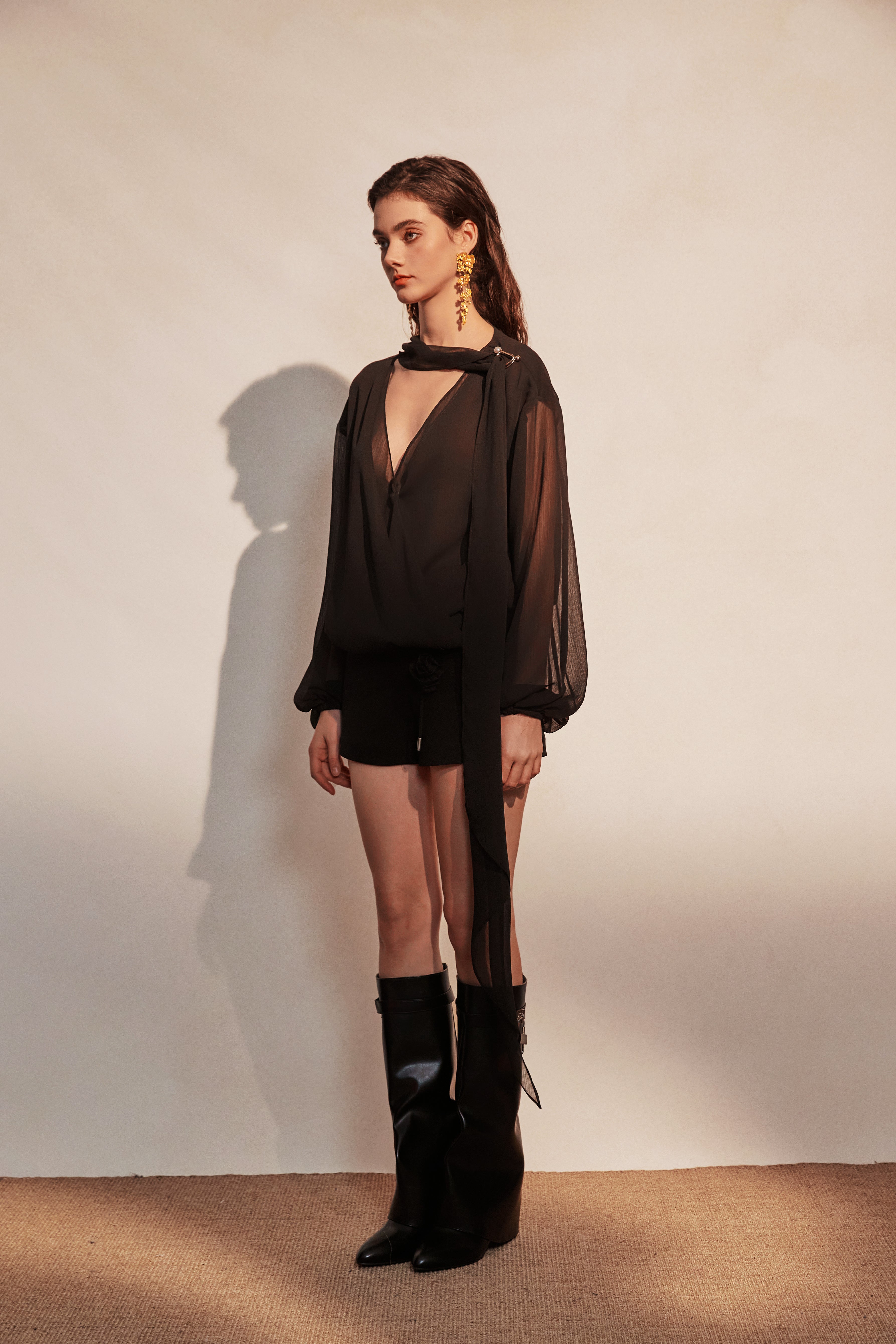 Kingwen Black V-neck long sleeved shirt + Pleated ribbon skirt set (seperate)