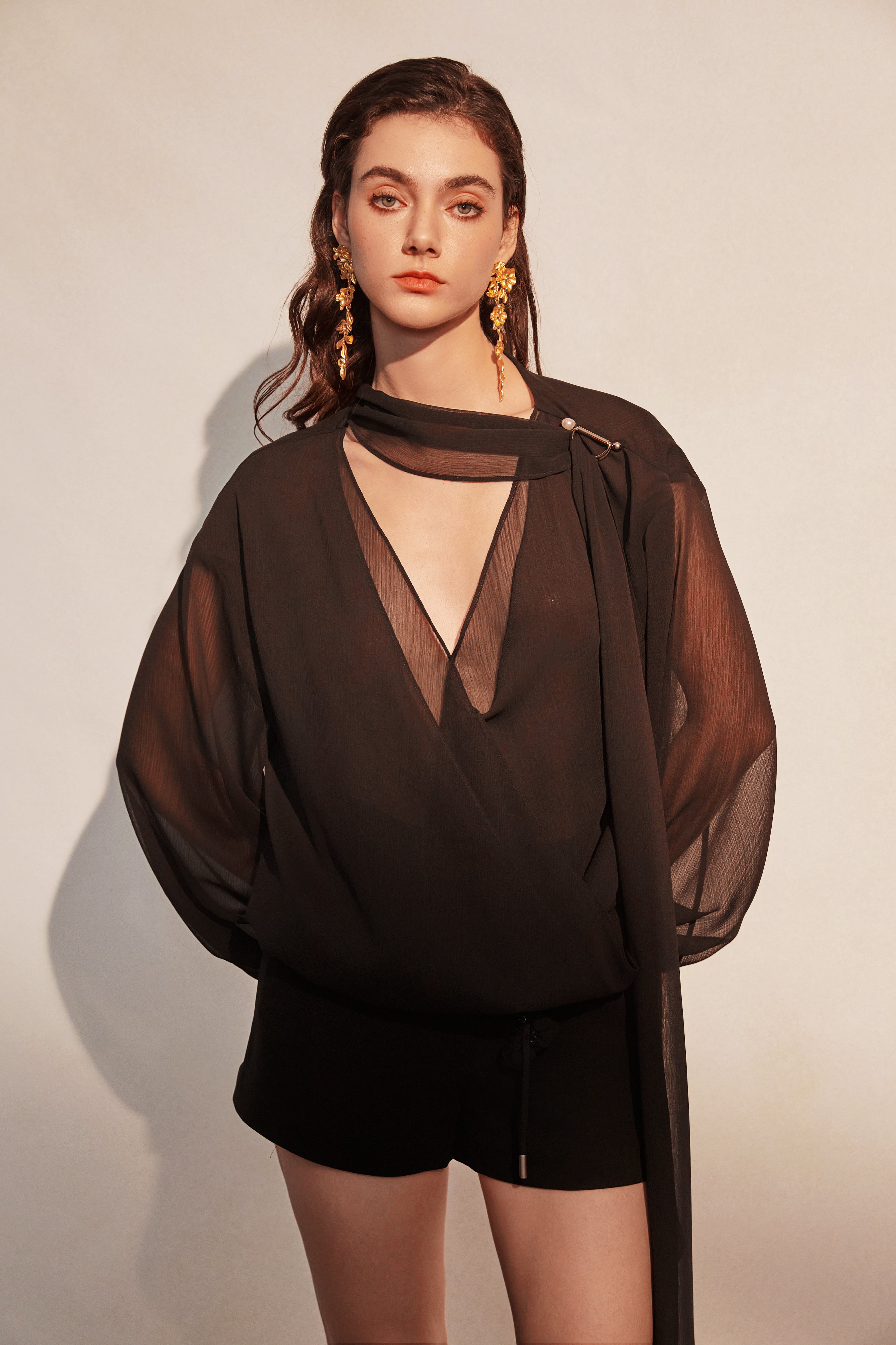 Kingwen Black V-neck long sleeved shirt + Pleated ribbon skirt set (seperate)