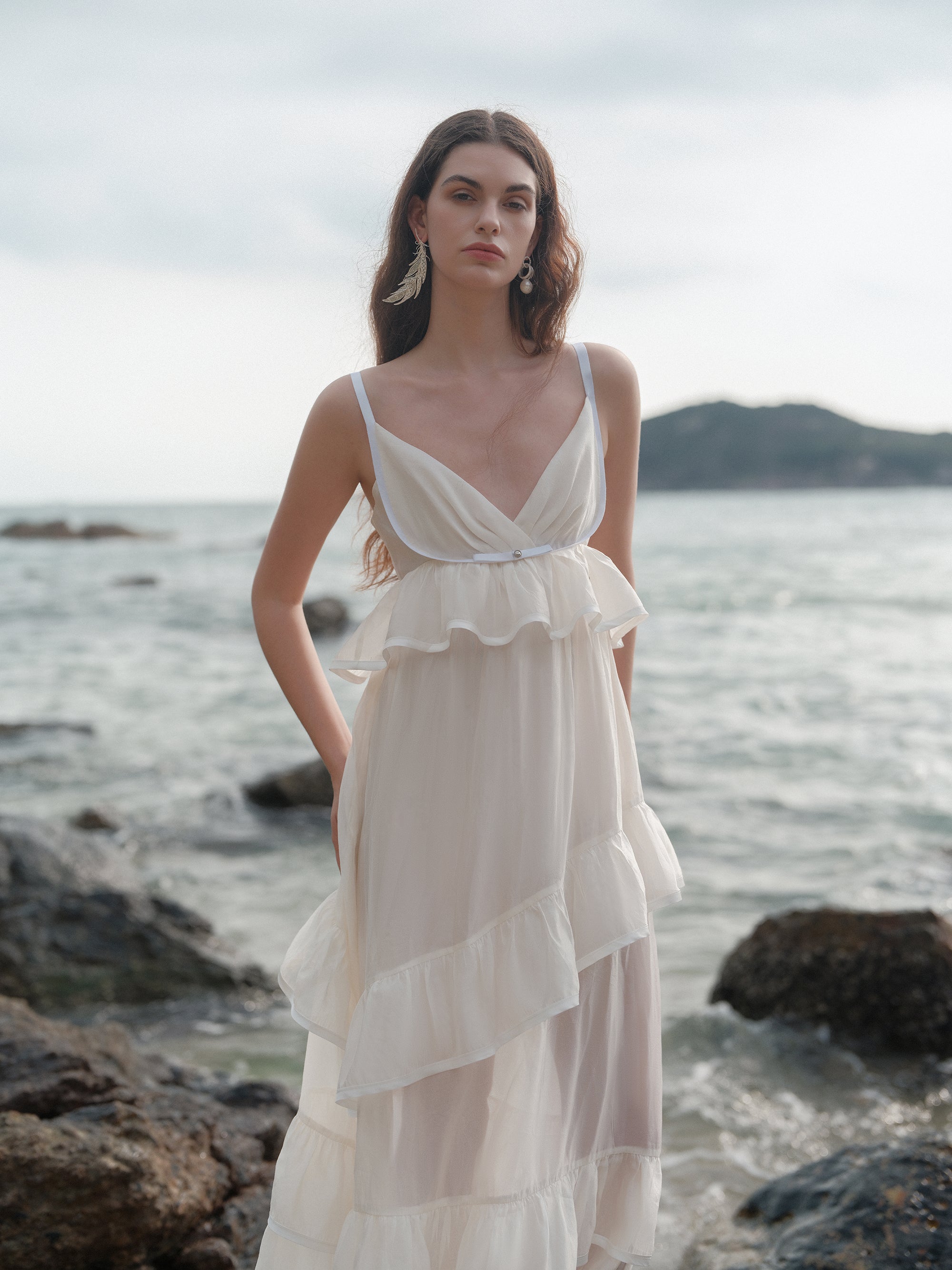 SHEERLUCK SLLYQ25108 Vacation style multi-layer camisole dress (2color)
