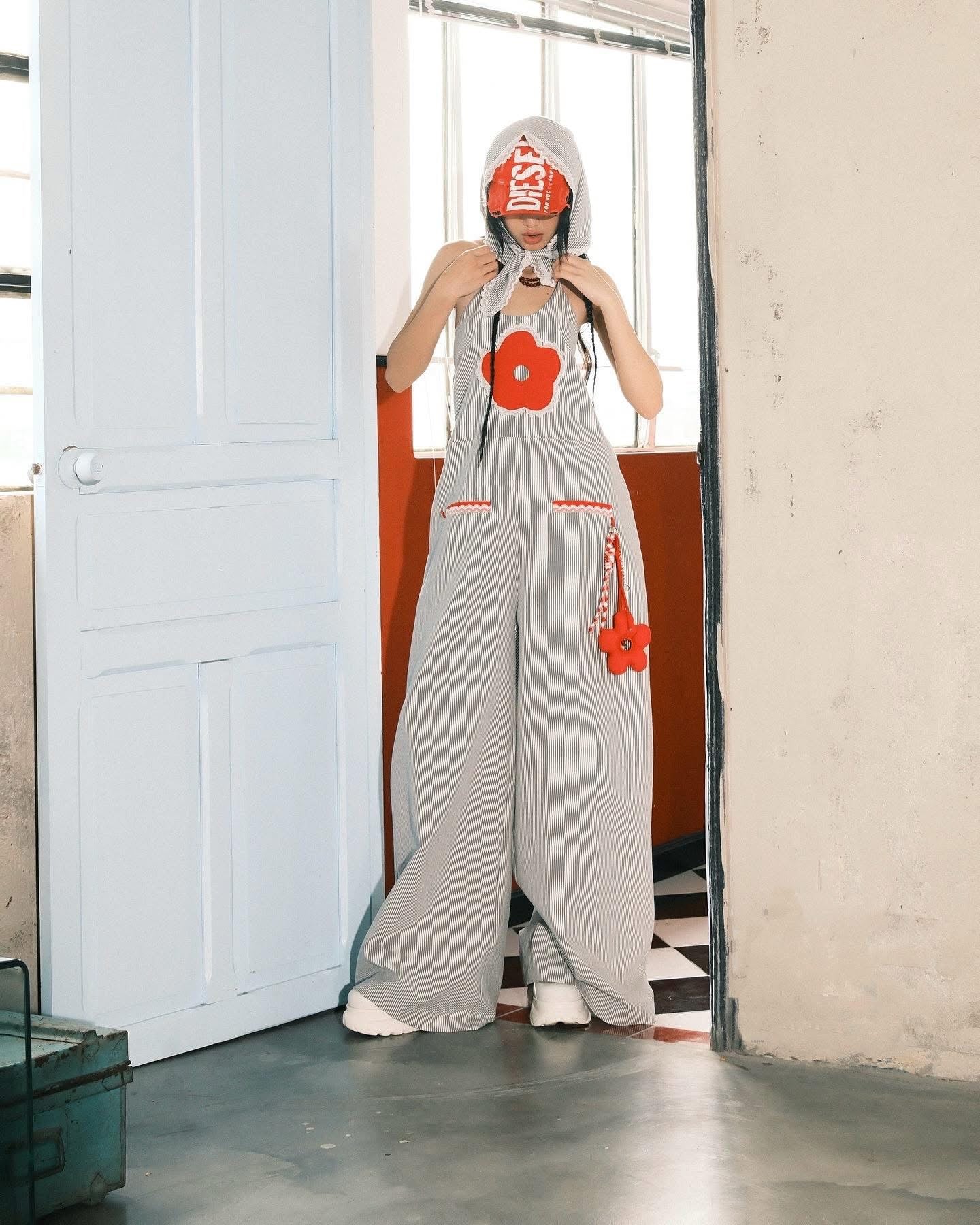 SWAN Closet Yếm Stripes
