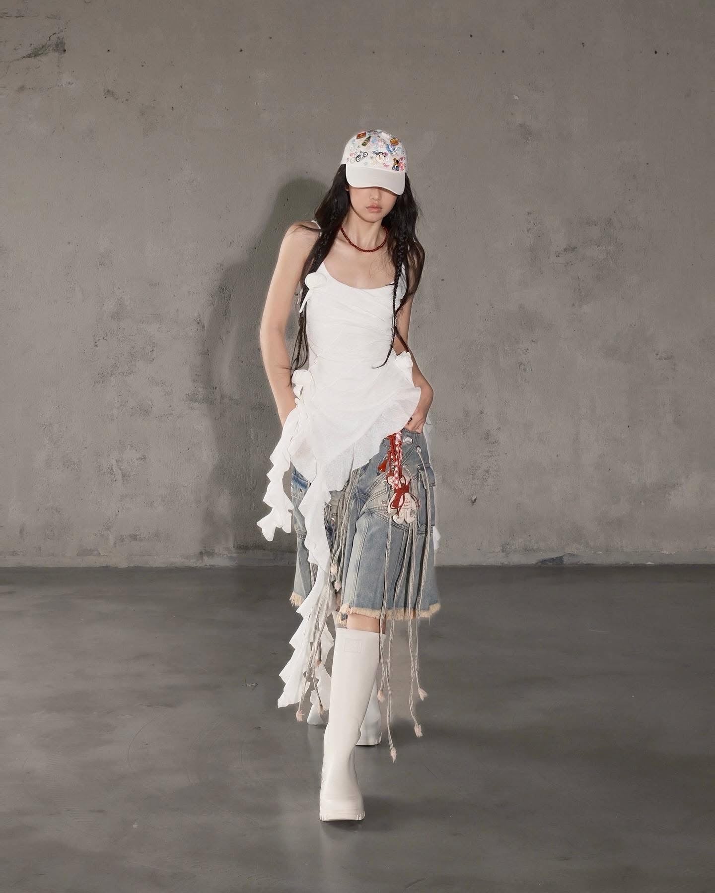 SWAN Closet Babitee Top & Pam Jeans Set