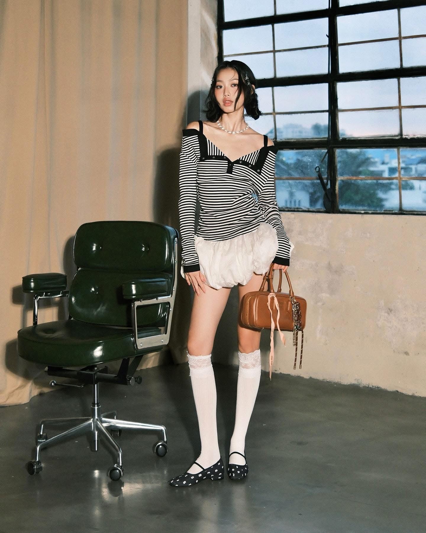 SWAN Closet PoPomi Top & PoPomi Skirts Set