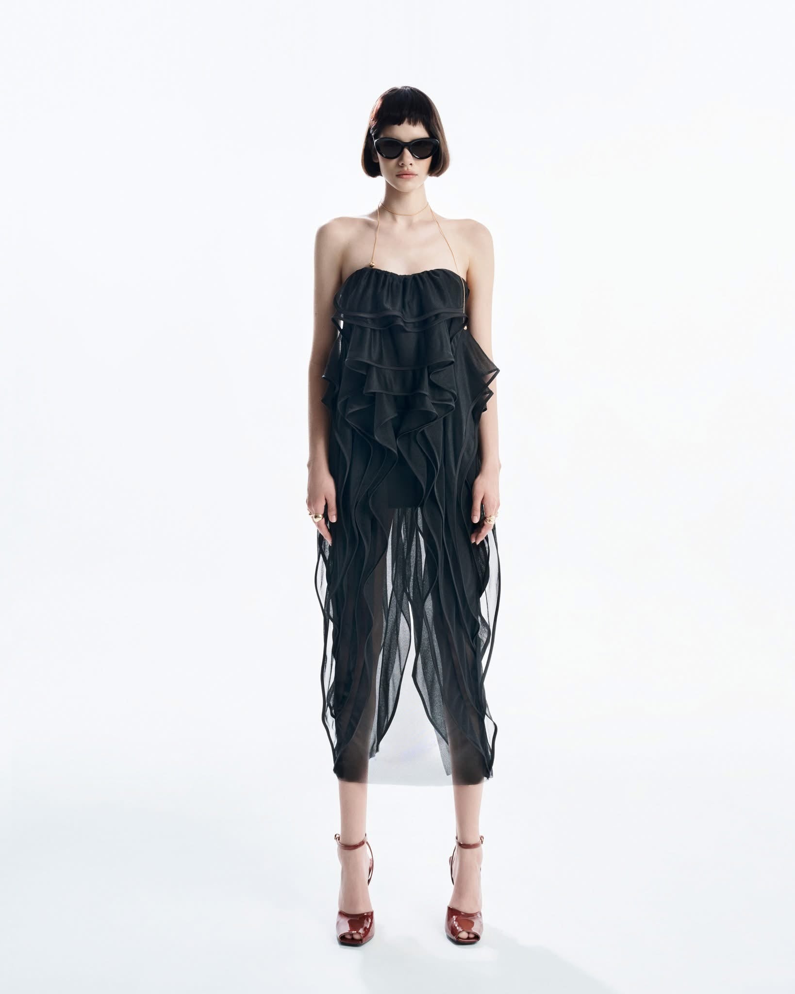 MUST HAVE Midi Strapless Cup Dress
