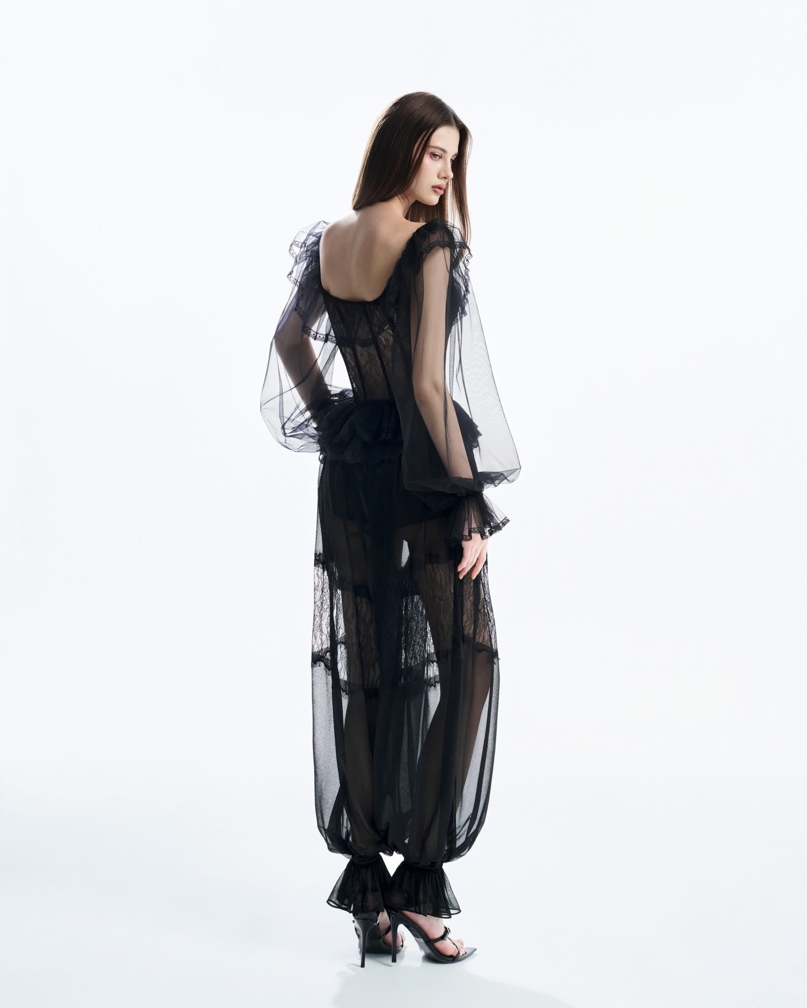 MUST HAVE Corset Lace Top & Baggy Pants