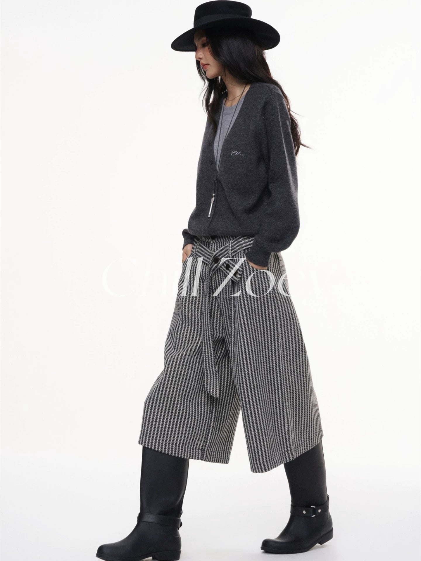 Chill Zoey Striped handwriting captcha pants