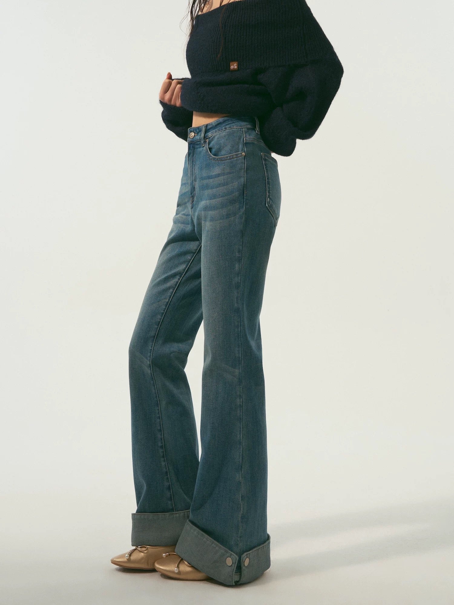SOMESOWE Flip up micro flared jeans