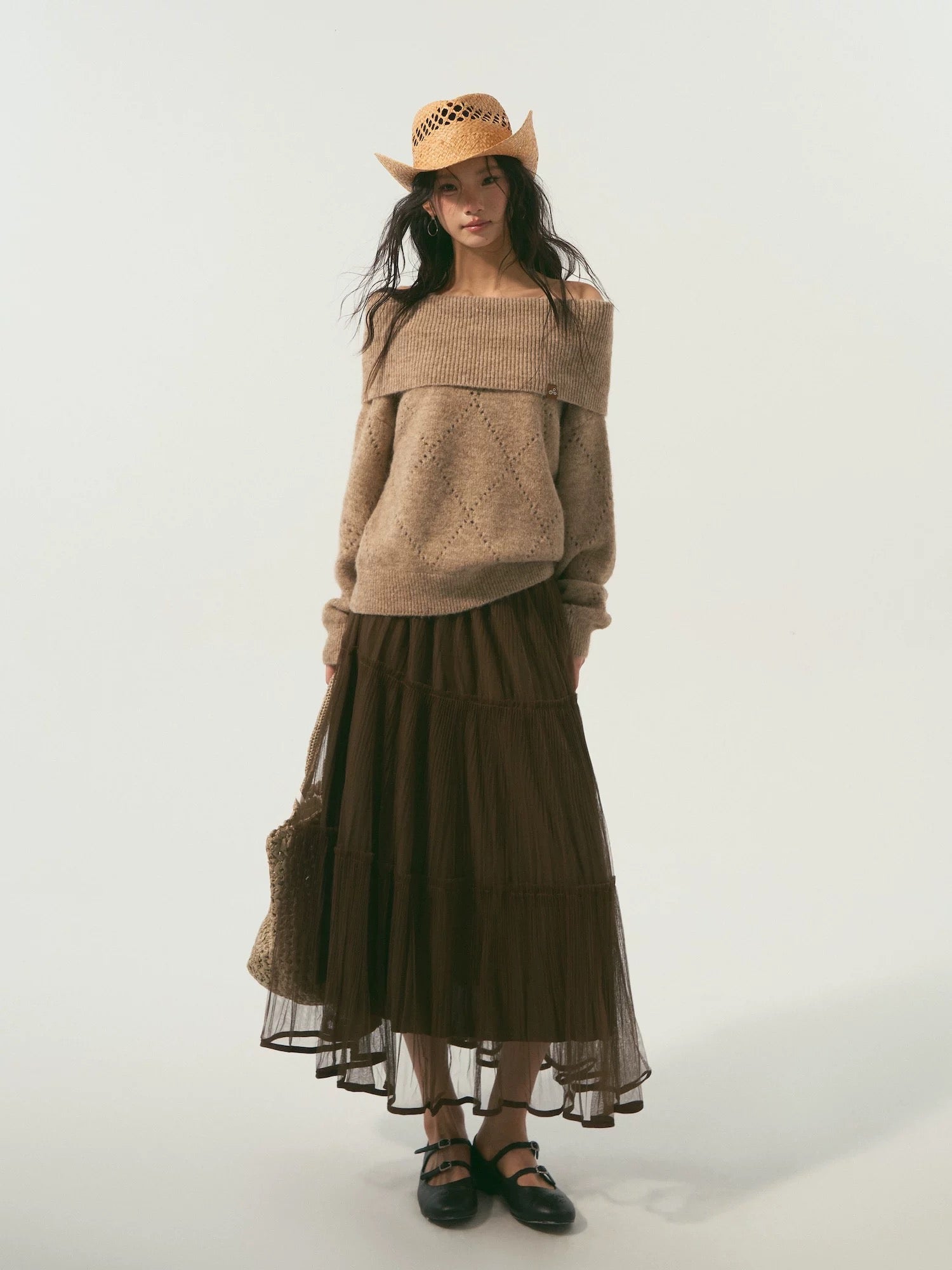 SOMESOWE Diamond grid hollow out shoulder sweater