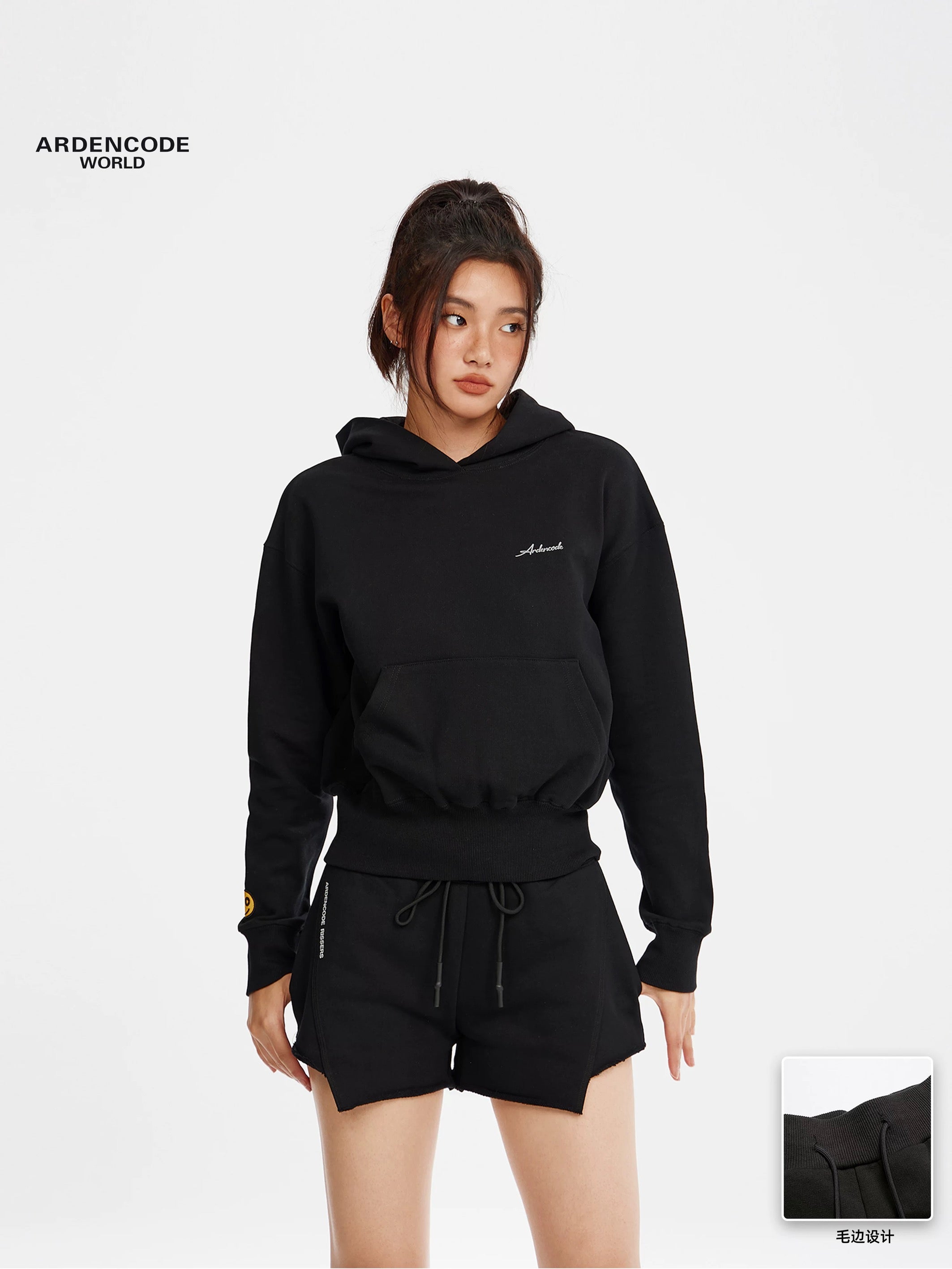 Arden Code Casual high waisted elastic shorts