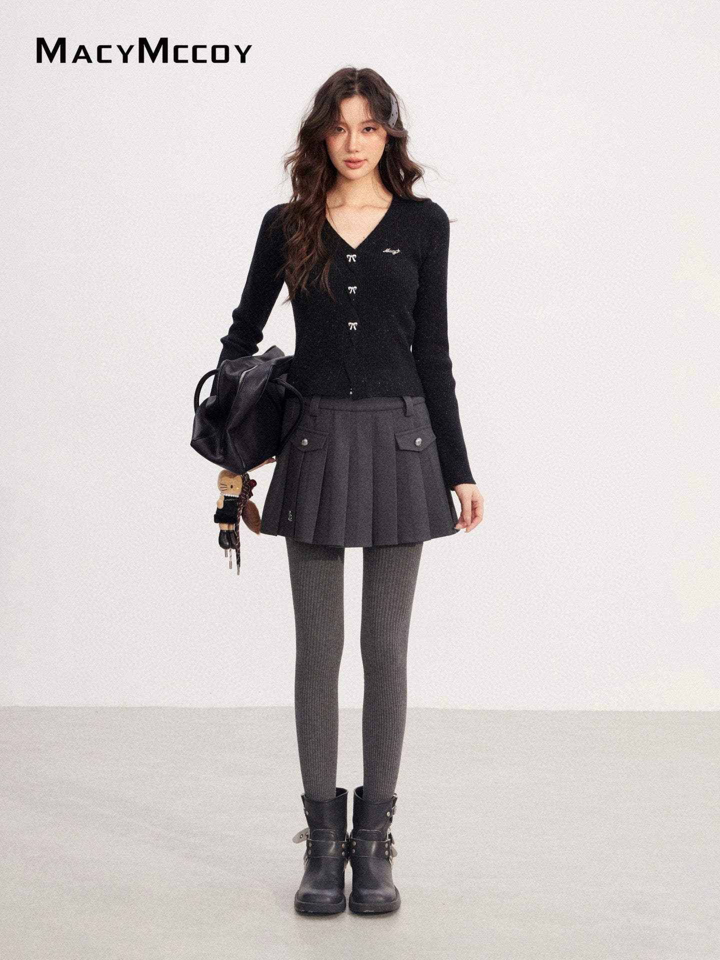 MacyMccoy MMC2025224 V-neck bright silk knitted base top