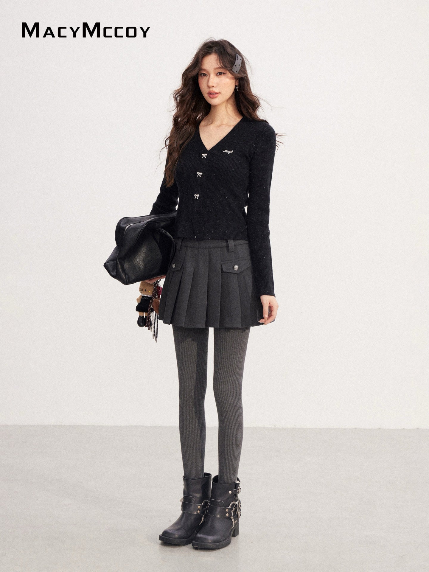 MacyMccoy MMC2025224 V-neck bright silk knitted base top