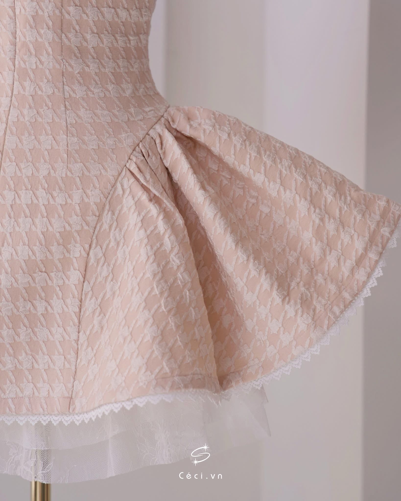 Ceci Alissa Gấm Z Dress (Cream)